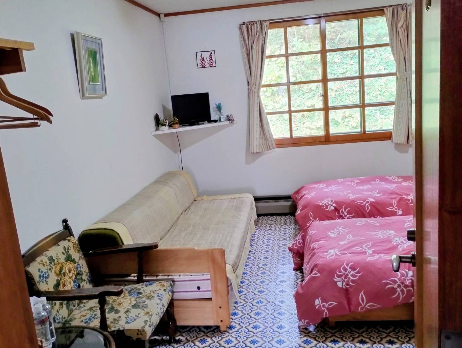 【禁煙】洋室ツイン・タイプＢ207／洗面化粧台・トイレ付き