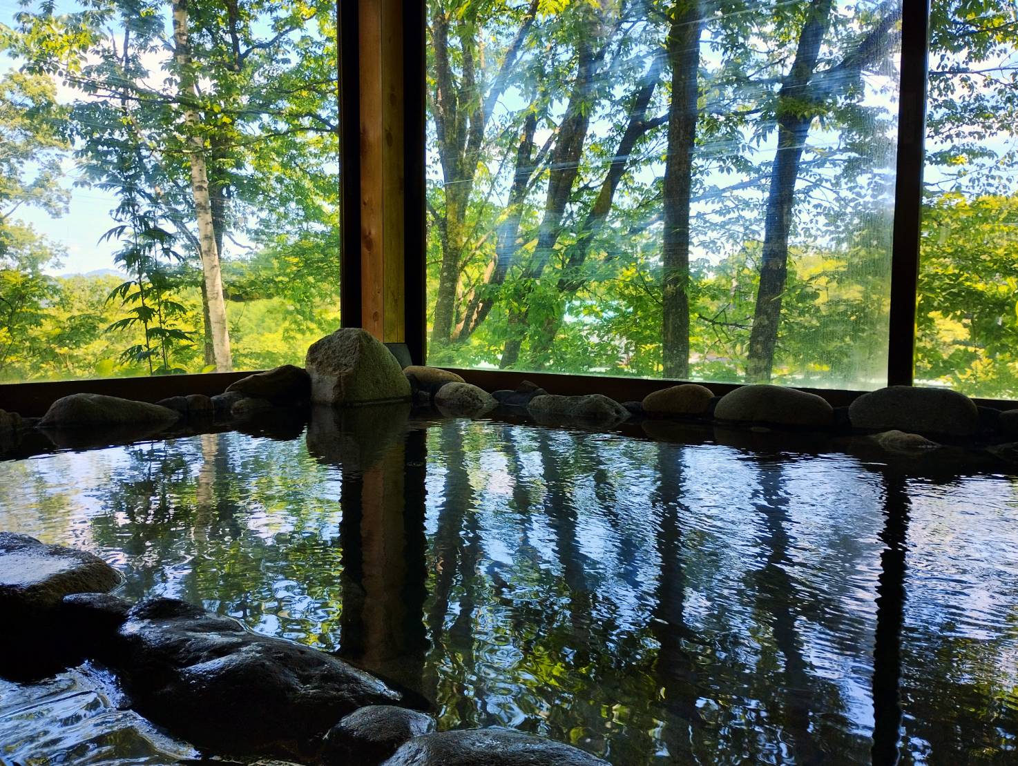 森が彩る四季の湯『森のお風呂』