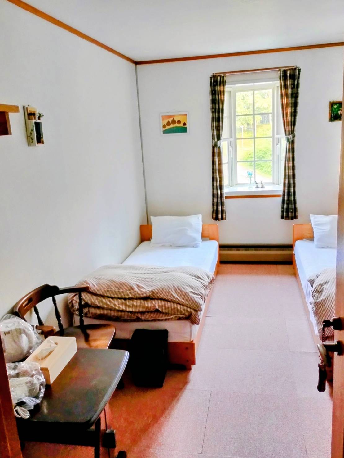 【禁煙】洋室ツイン・タイプC201.210／洗面化粧台・トイレ付き