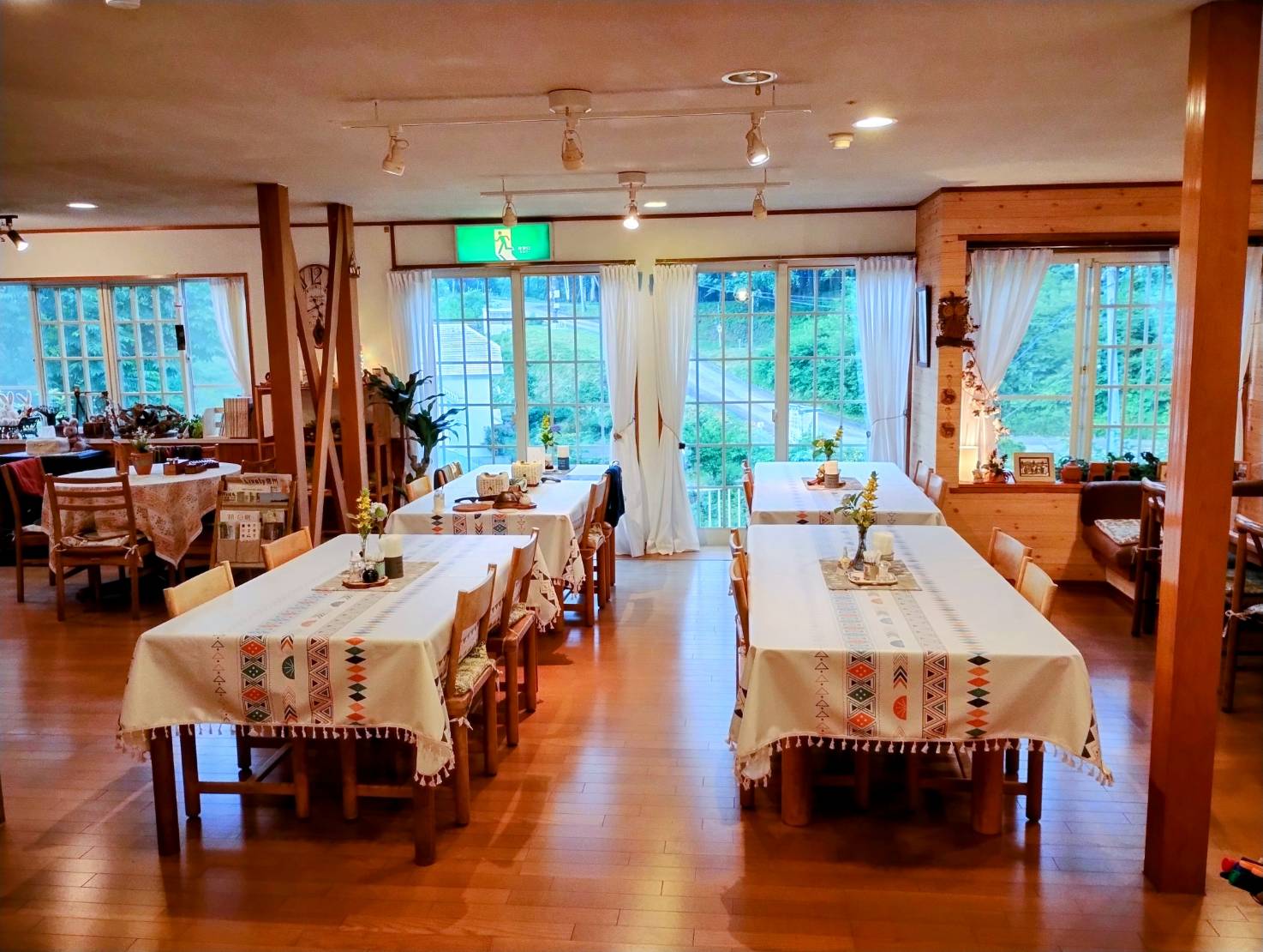 ダイニングスペース