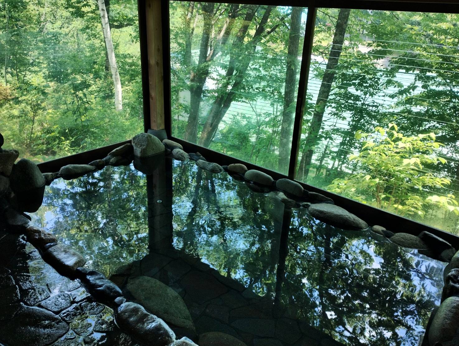 森が彩る四季の湯『森のお風呂』