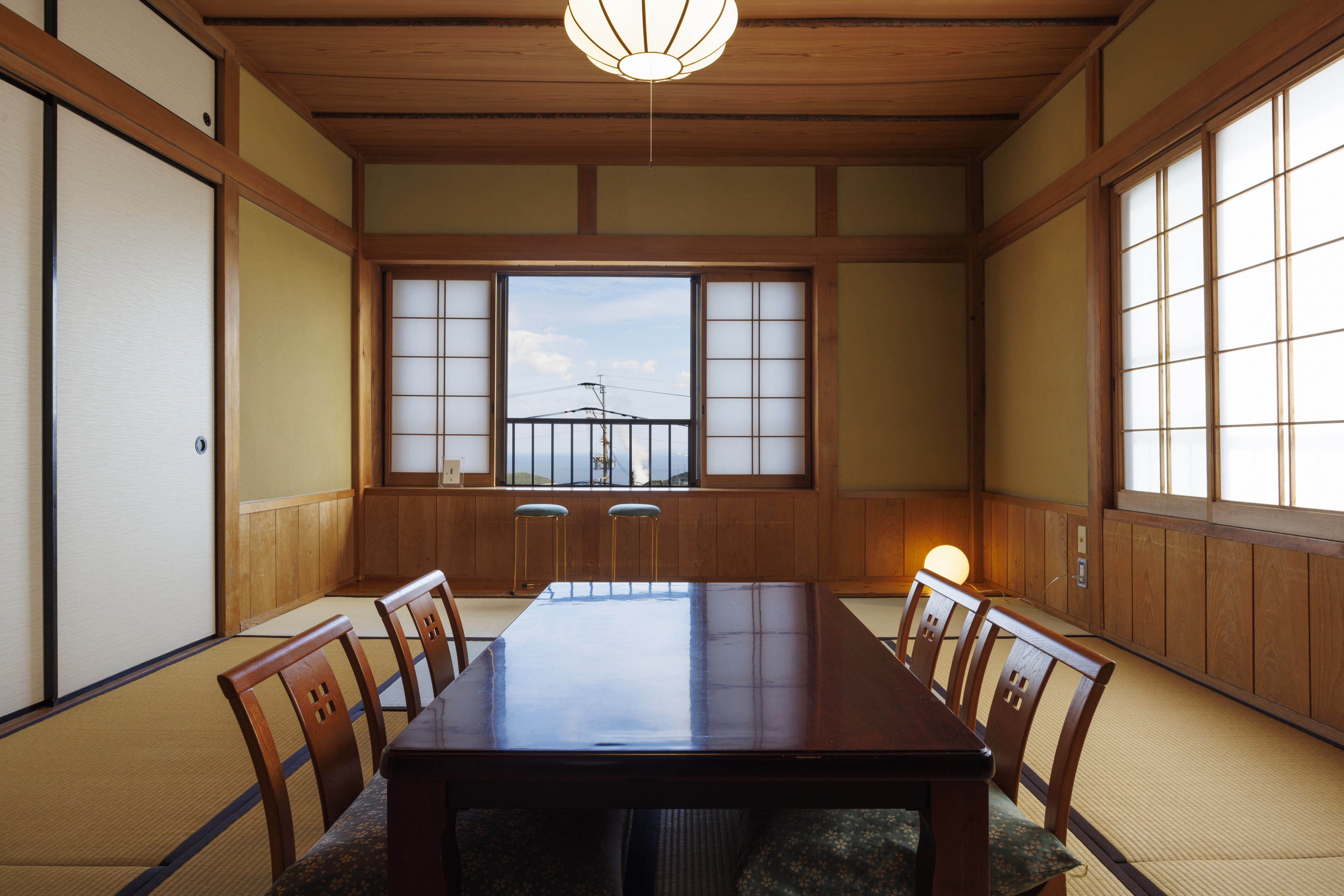 杉の間（Sugi）海と山が眺められる