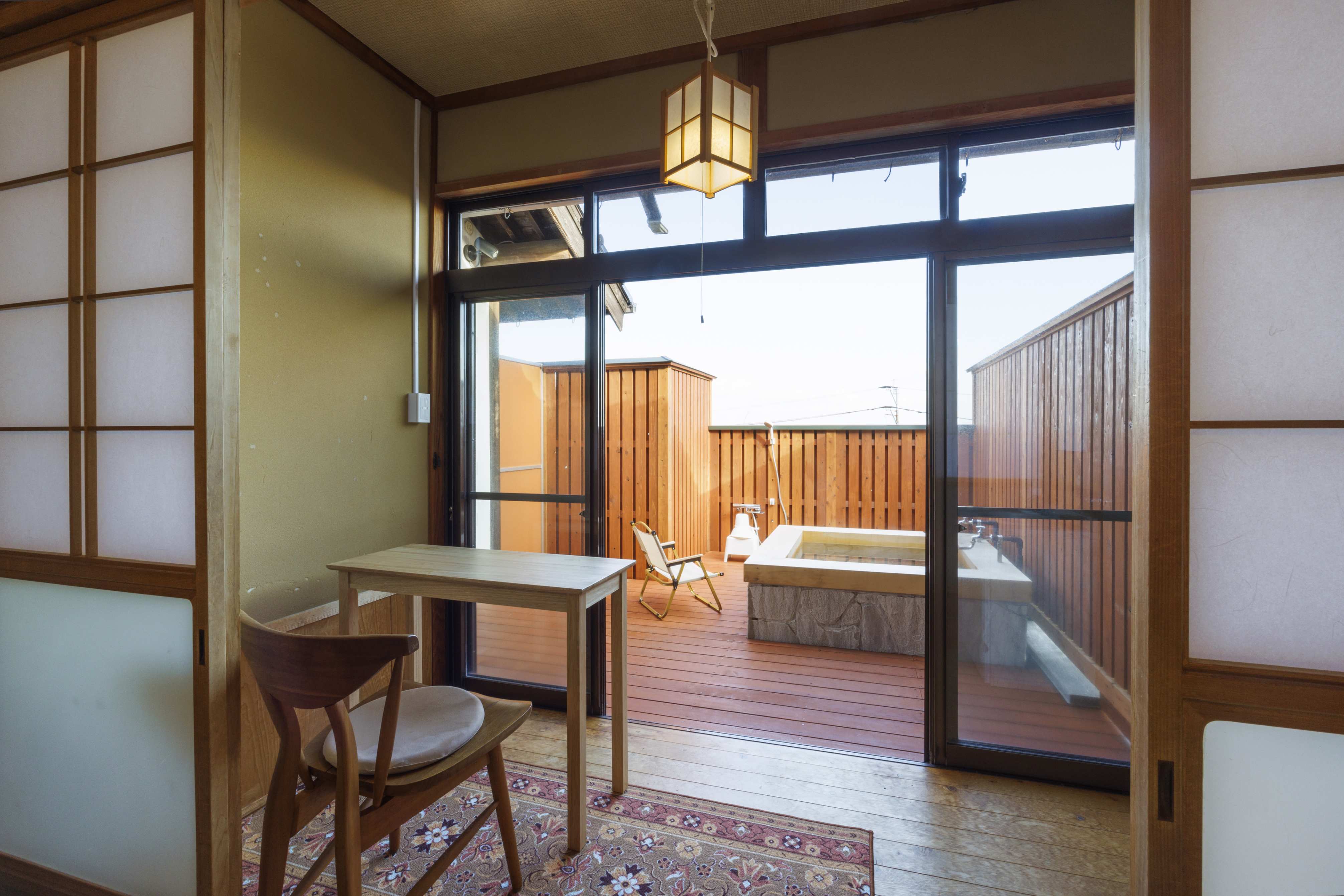 露天風呂付き 竹の間（Take）ワークデスク