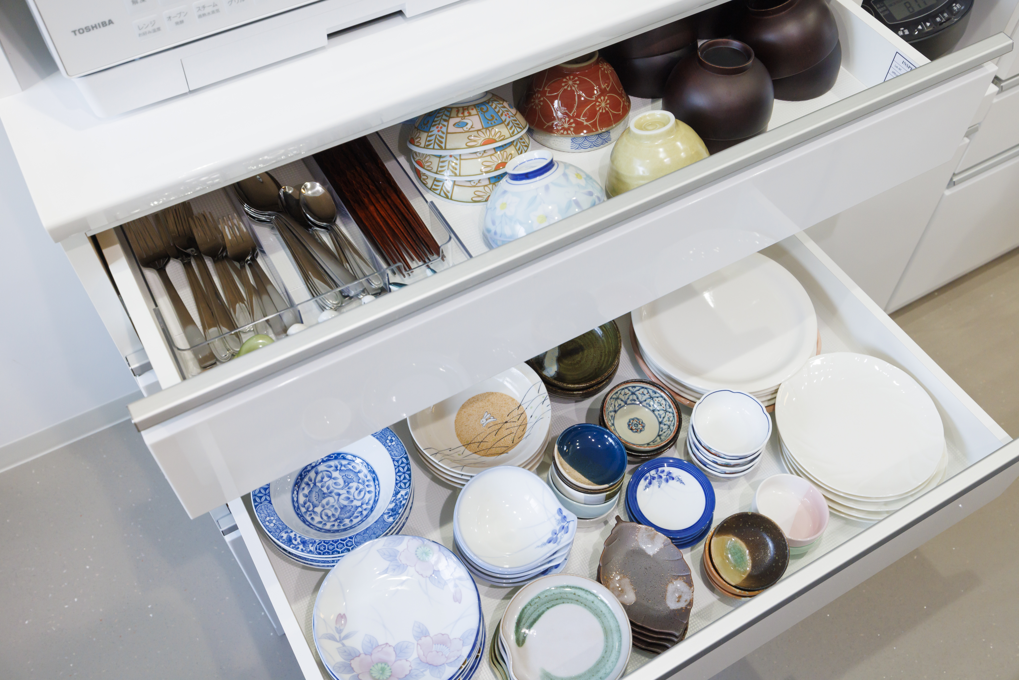 自炊室（キッチン）調理器具・カトラリー・家電