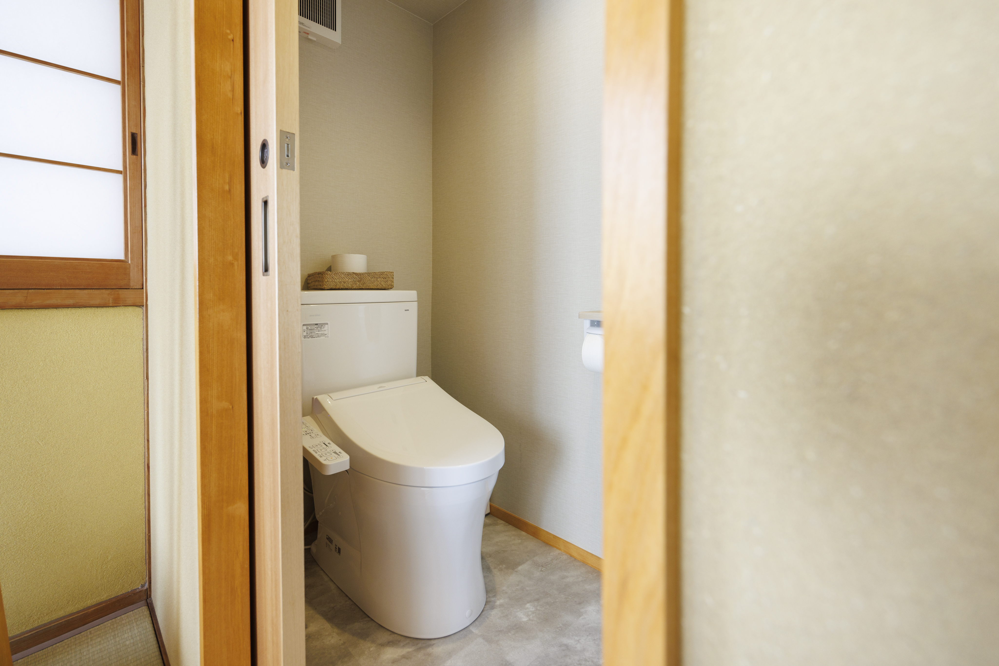 欅の間（Keyaki,ベッドタイプ)トイレ＋小さな手洗い