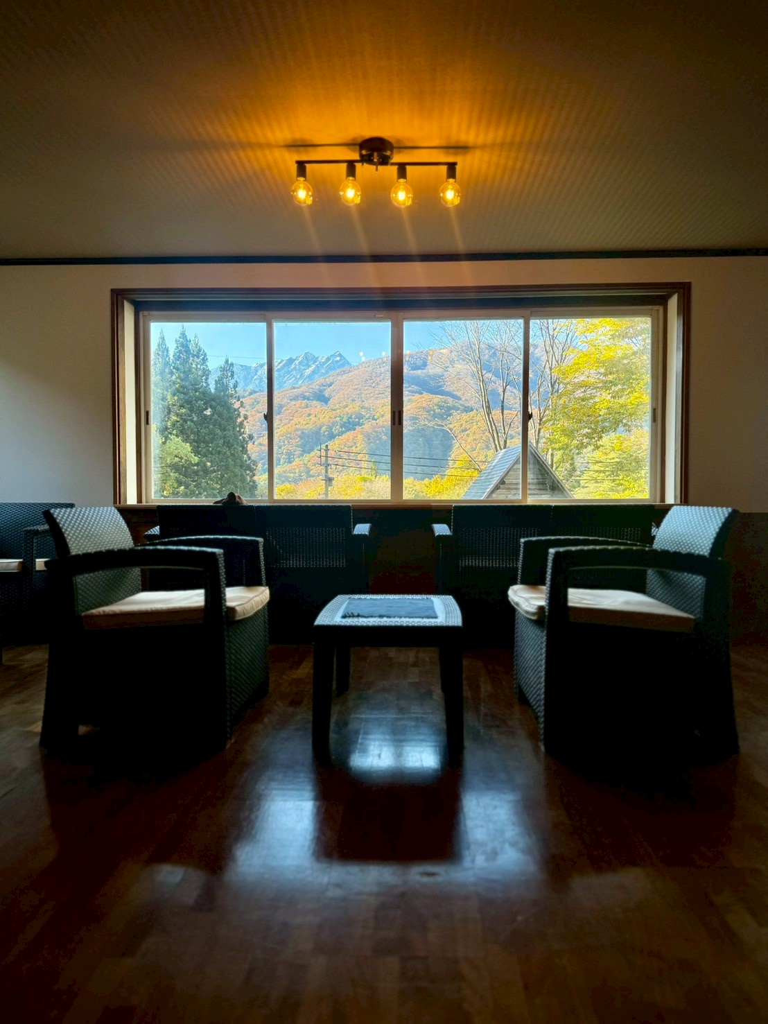 ダイニングからの景色　秋