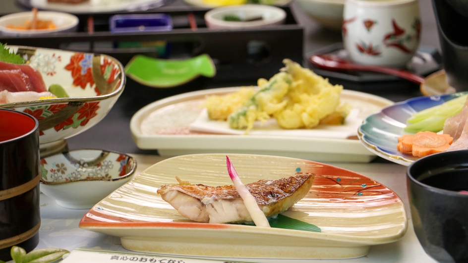 【1泊2食】「海老の塩焼き」「ホタテの殻焼き」どちらかチョイス！ワンランク上のグレードアッププラン