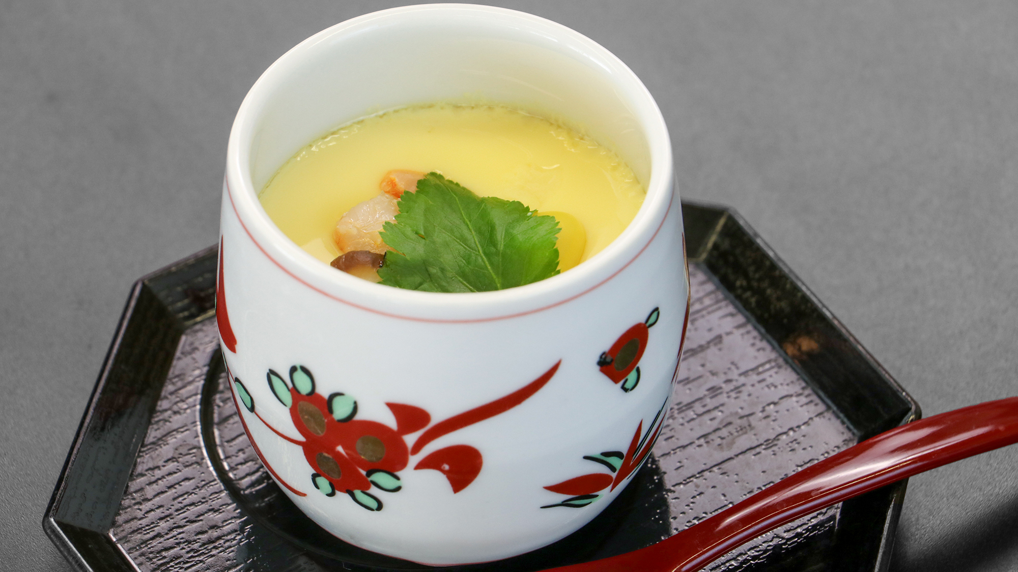 #夕食単品　出汁香るなめらか食感の茶碗蒸し