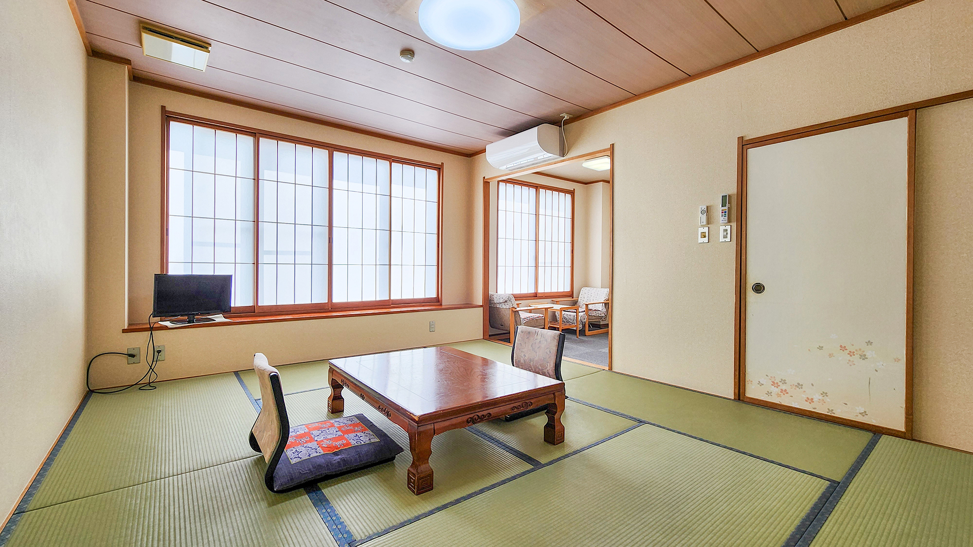 #10畳和室　心落ち着く和の空間でくつろぎのひと時をお過ごしください