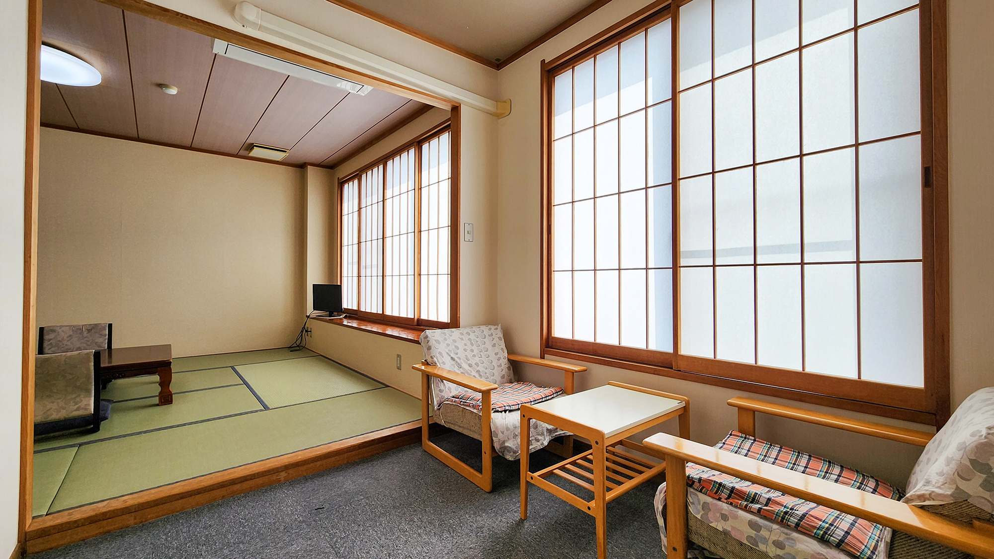 #10畳和室　二人旅やご家族での宿泊にもおすすめの広さです