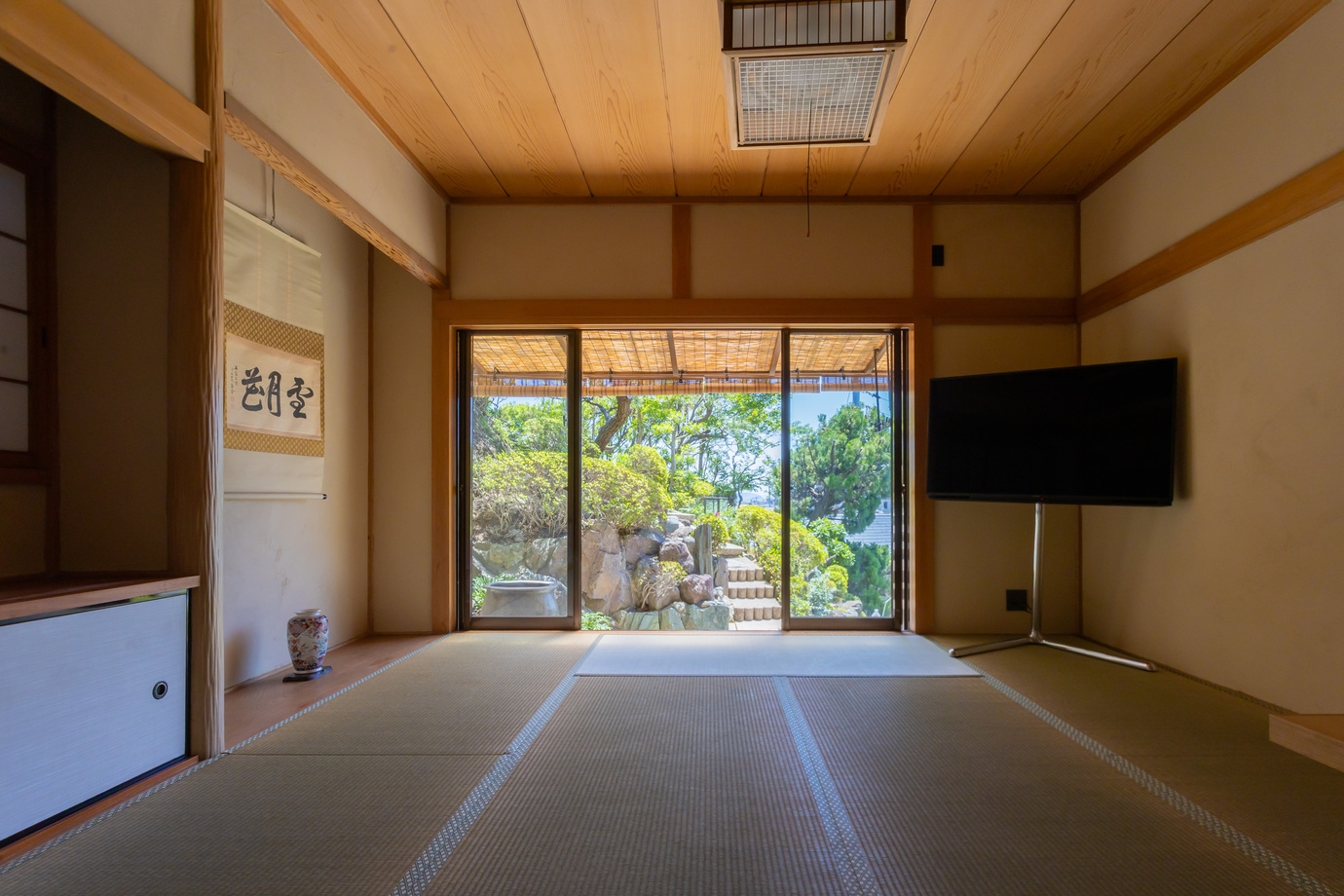 素泊まり　平安時代にタイムスリップ-お殿様ベッドと伝統技術の調度品　ジュニアスイート　キッチン駐車場