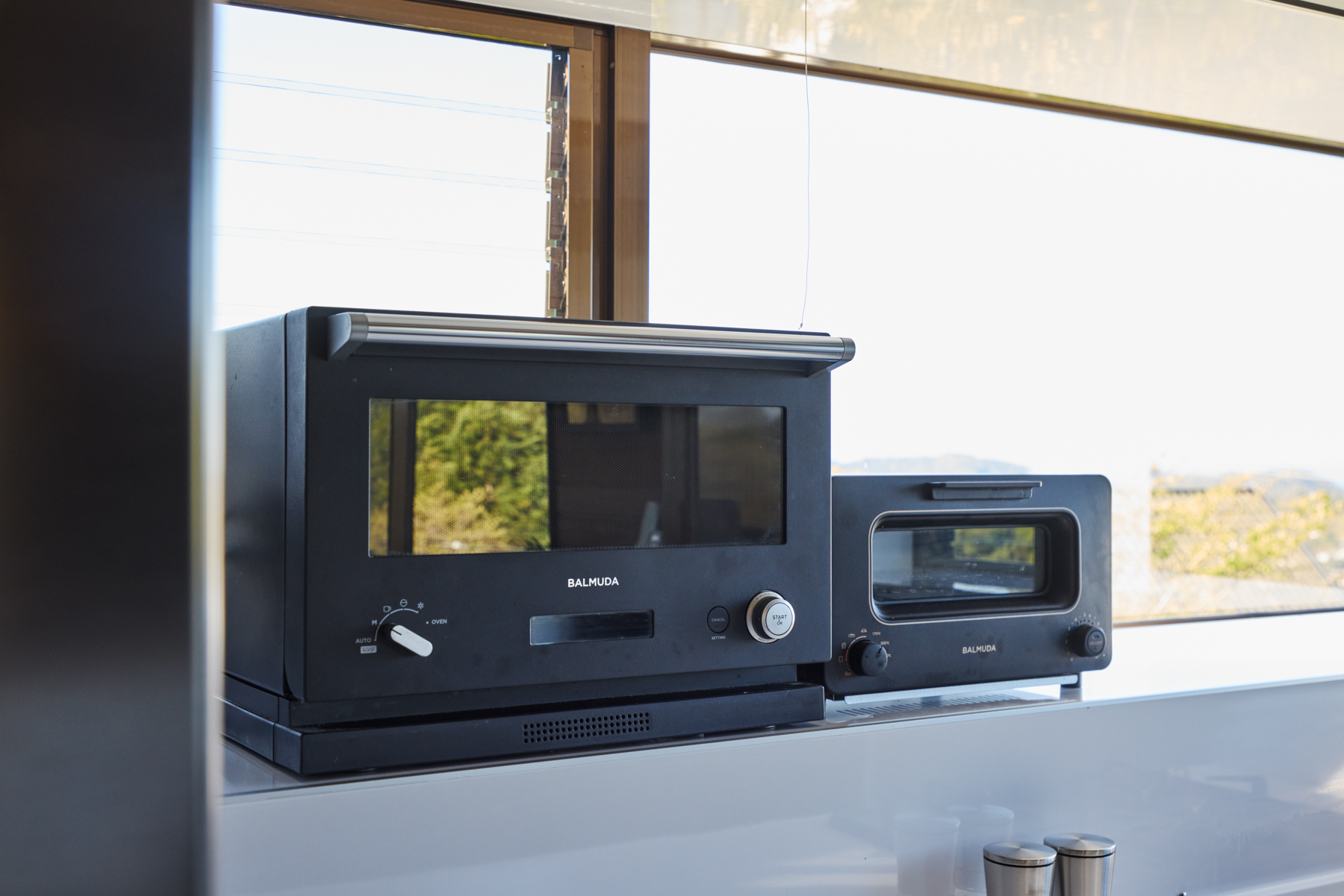 話題の最新キッチン家電を取り揃えています。