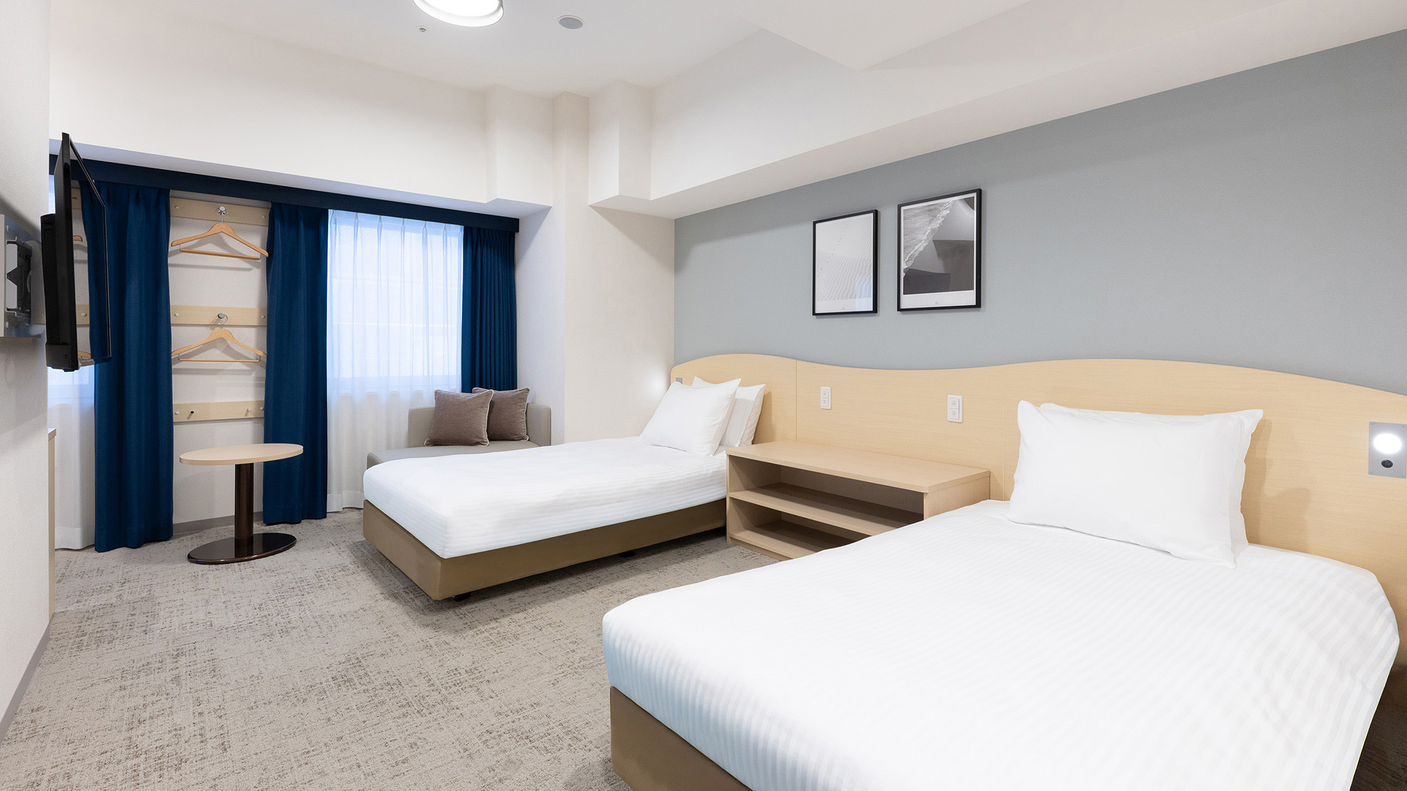 ユニバーサル｜25平米／定員2名／ベッド幅110cm&times;2台