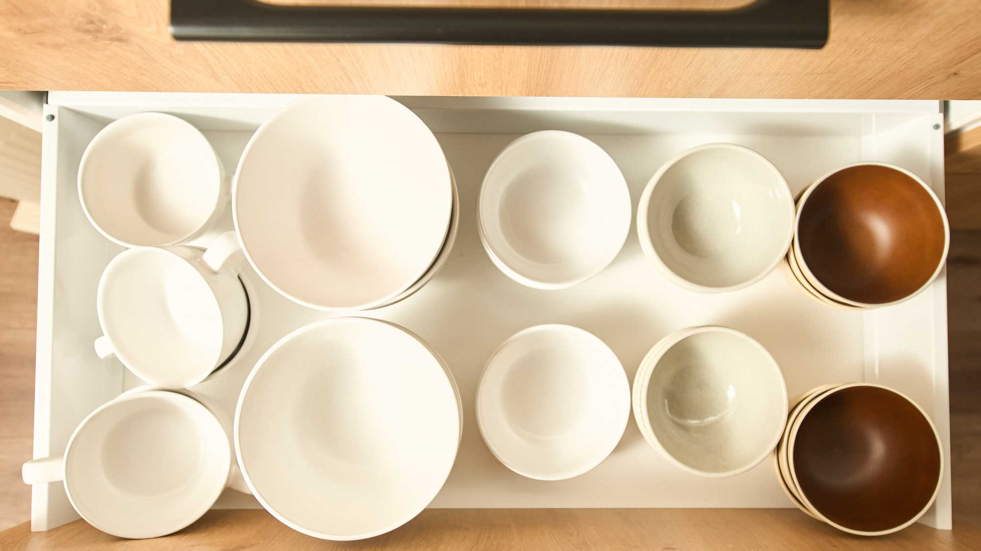 キッチン備品：食器類