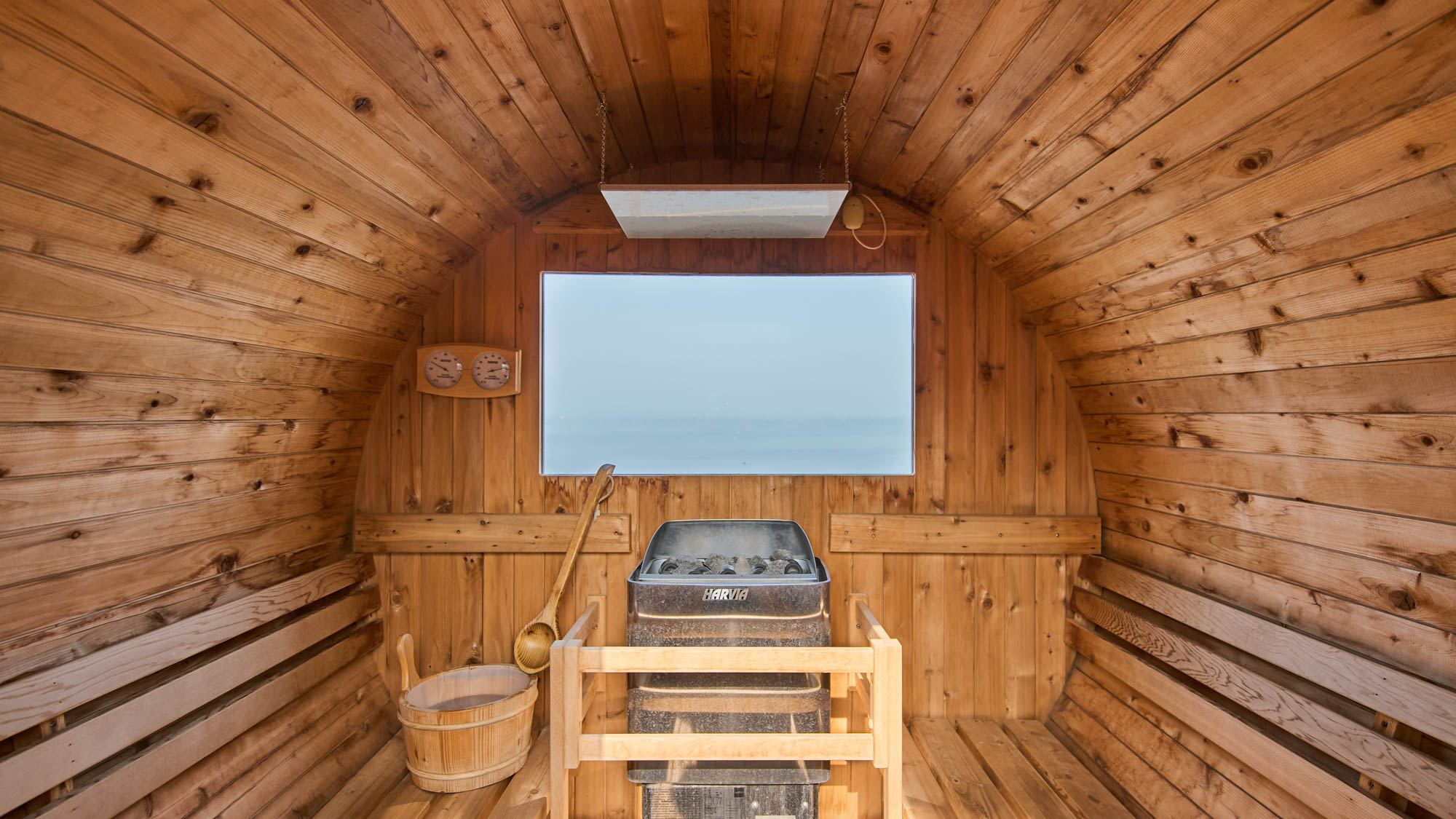 サウナからも海が見えます