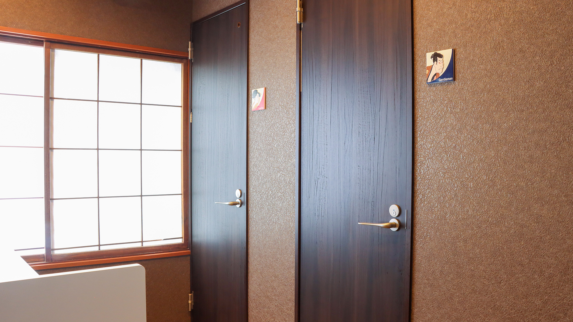 ＃館内　トイレは男女別でウォシュレット付きにてご用意しております