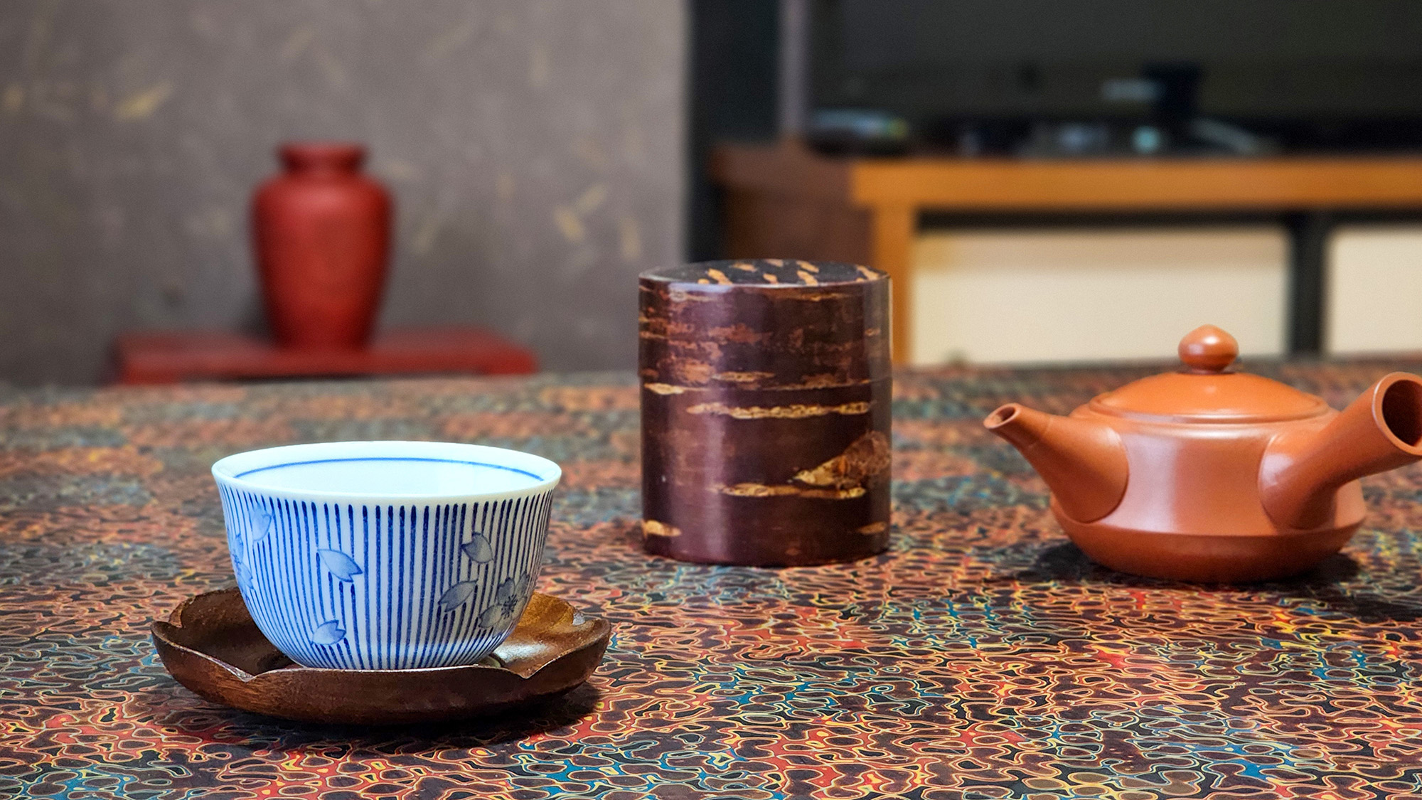 #和の趣あるお部屋でお寛ぎください