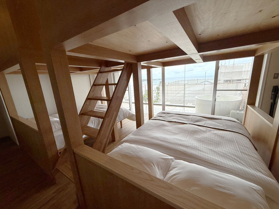 【スタンダード】＼海岸の絶景を独占！／中庭付オーシャンビューの貸切ヴィラ【素泊り】