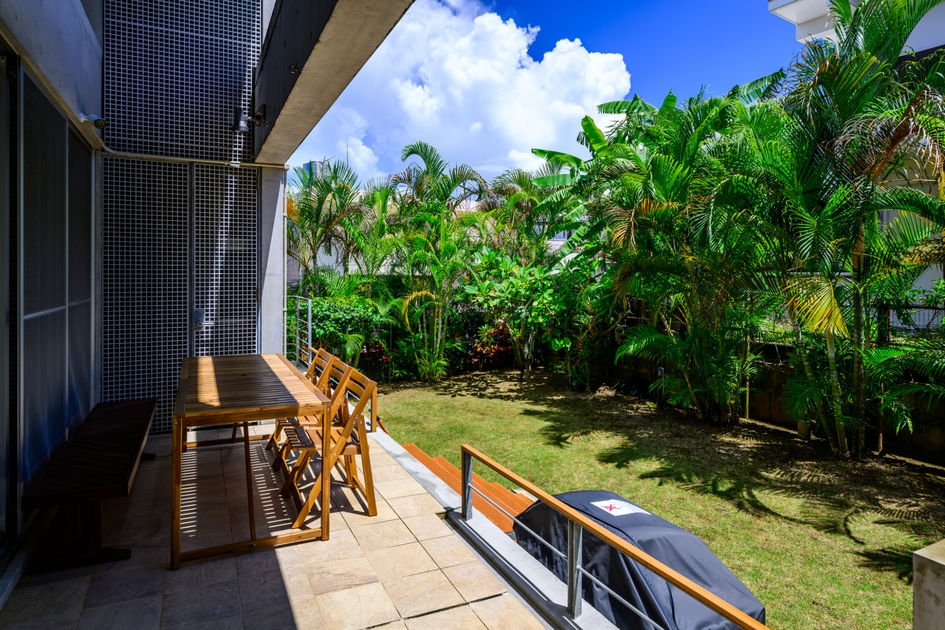 【スタンダード】＼海岸の絶景を独占！／中庭付オーシャンビューの貸切ヴィラ【素泊り】