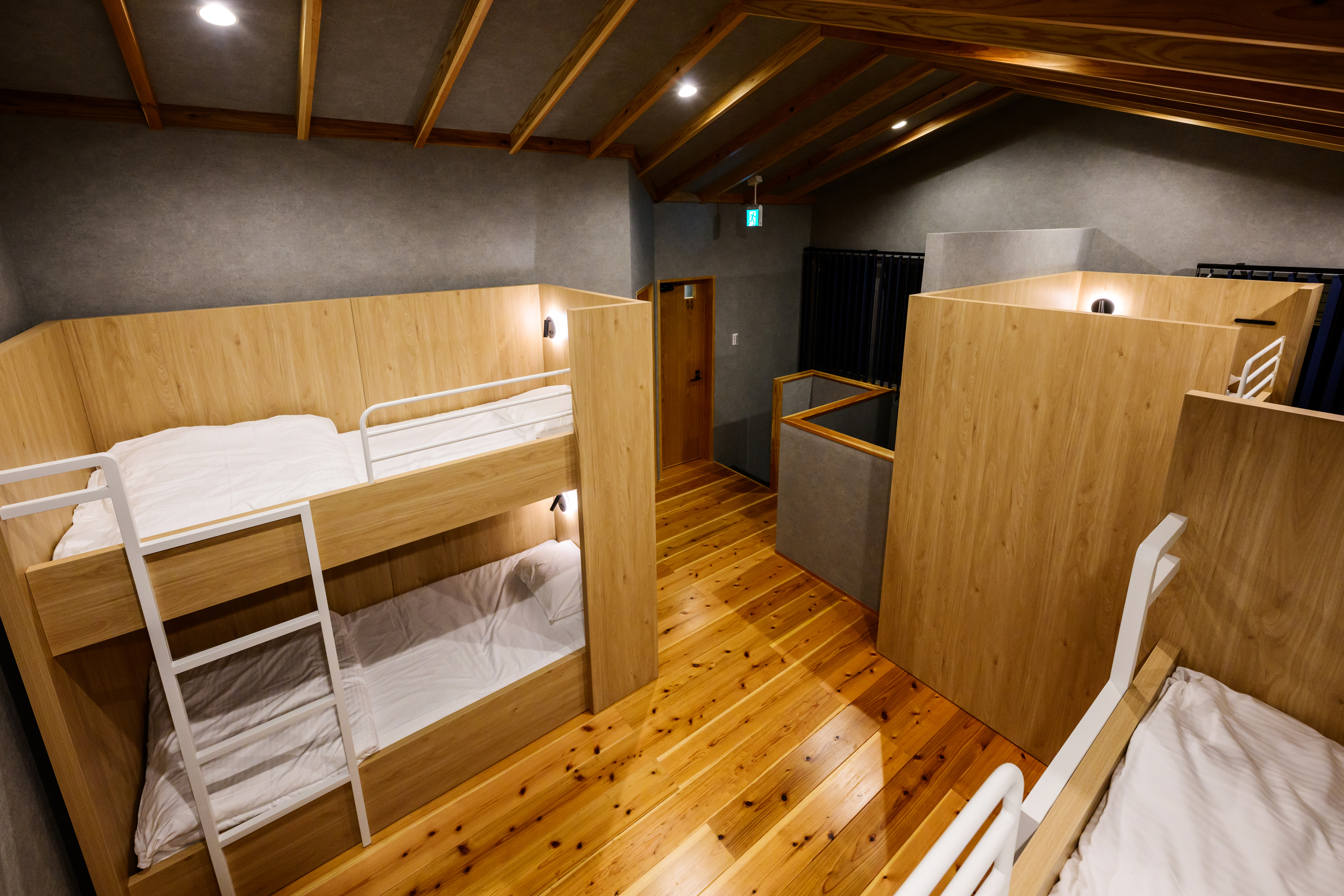 CHURA　2Fベッドルーム