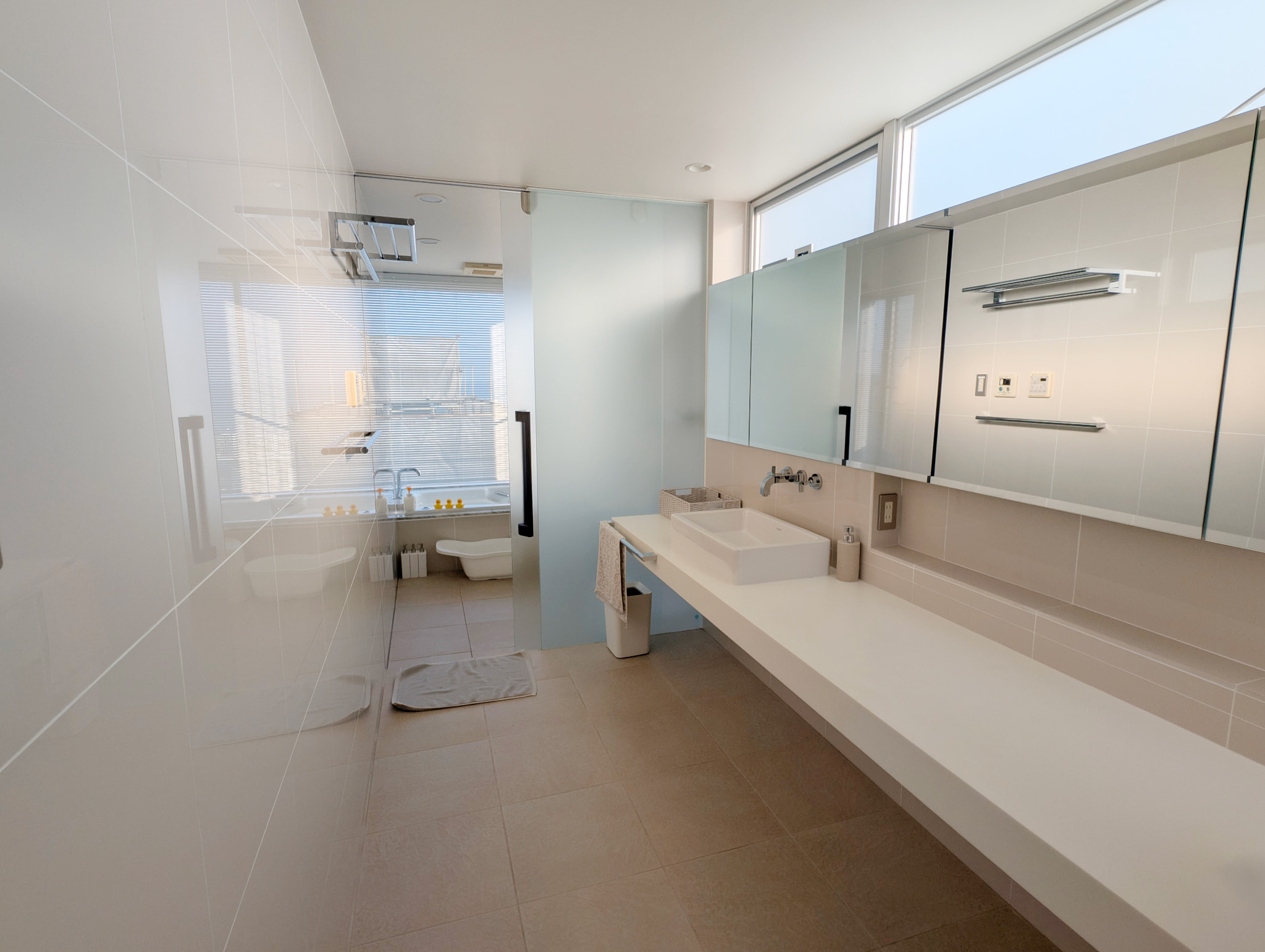 バスルームの洗面台