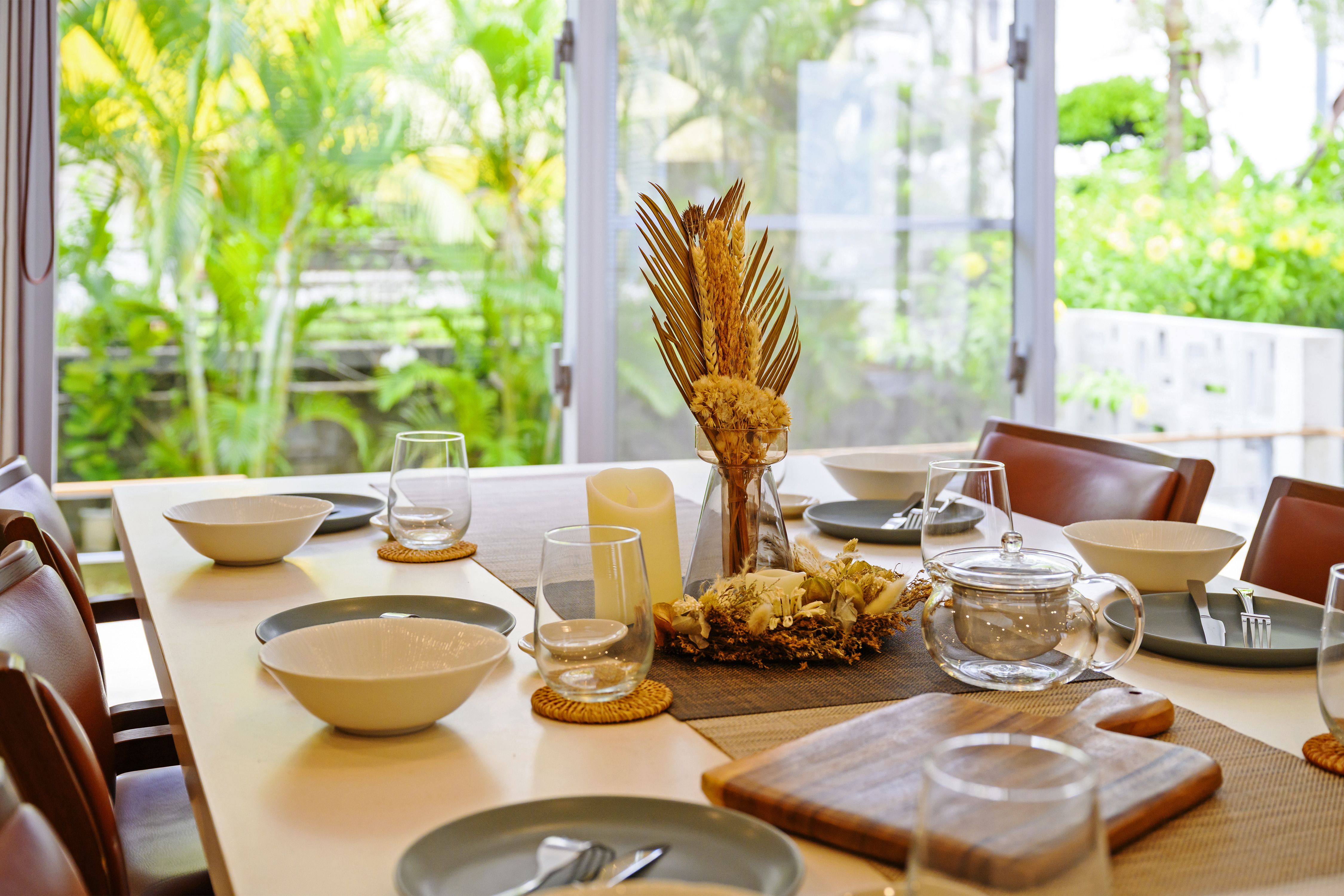 ダイニングテーブル