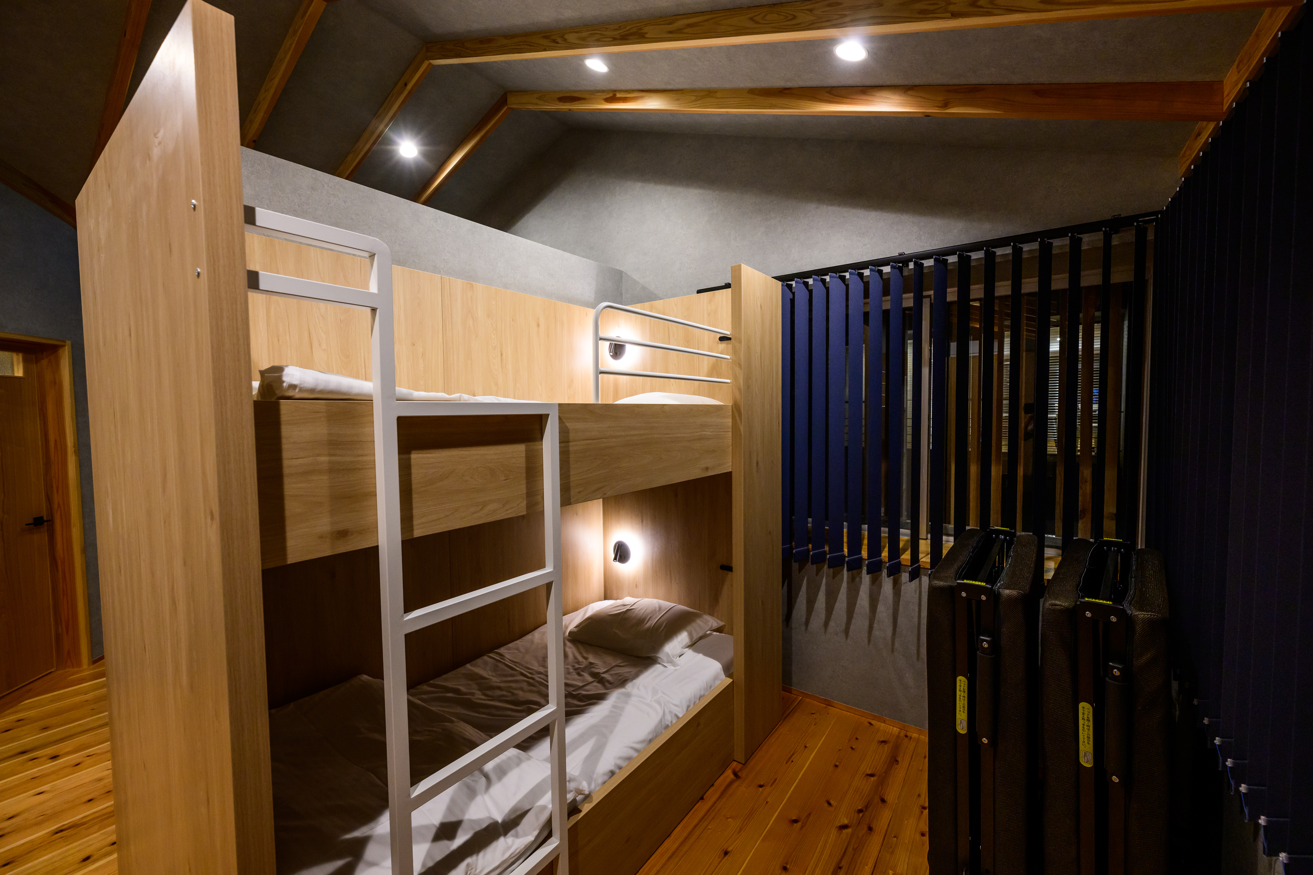 CHURA　2Fベッドルーム