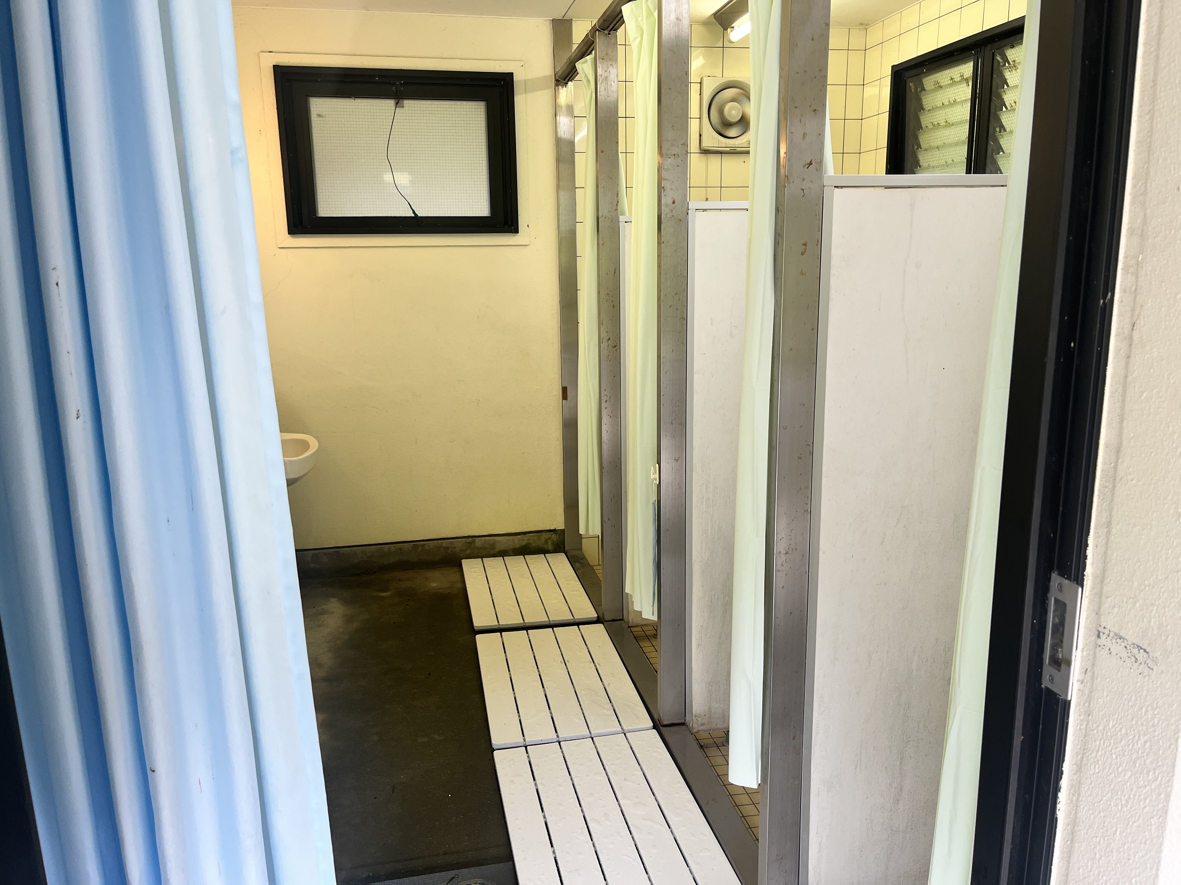 【施設/シャワースペース】