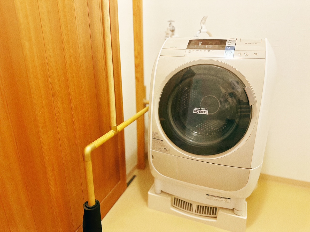 洗濯乾燥機です。洗濯乾燥出来ます。宿泊中に洗い物も出来ます。