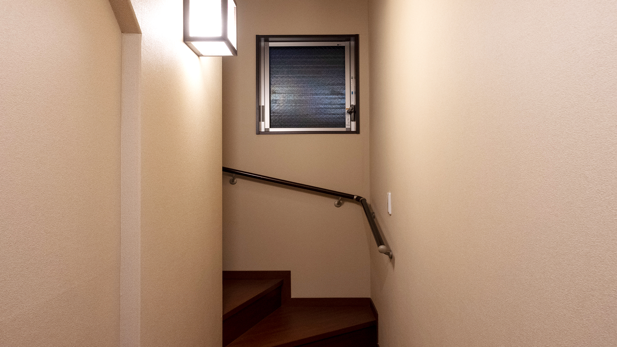 鈴 三年坂 夢子