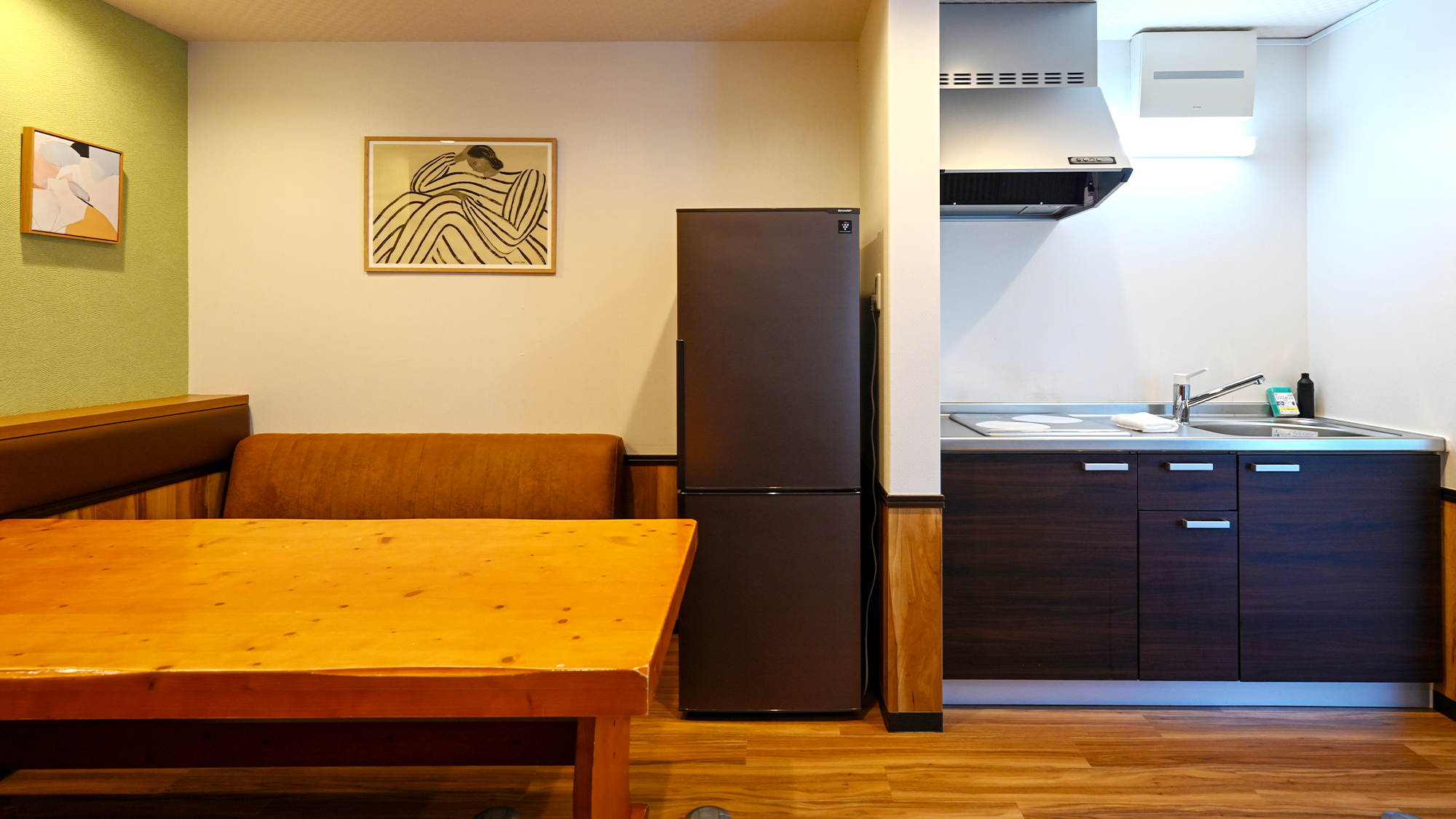 鈴 三年坂 夢子（1階）