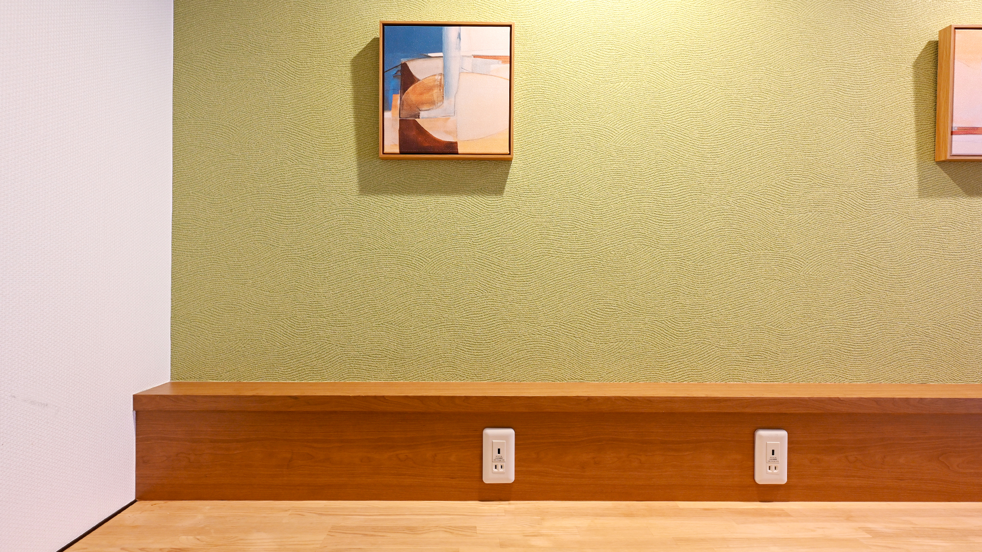 鈴 三年坂 夢子（1階）