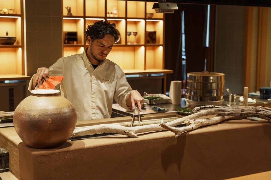 【20％OFF】【楽天スーパーSALE】基本プラン　淡路島の豊かな恵みと源泉かけ流し温泉（夕朝食付）