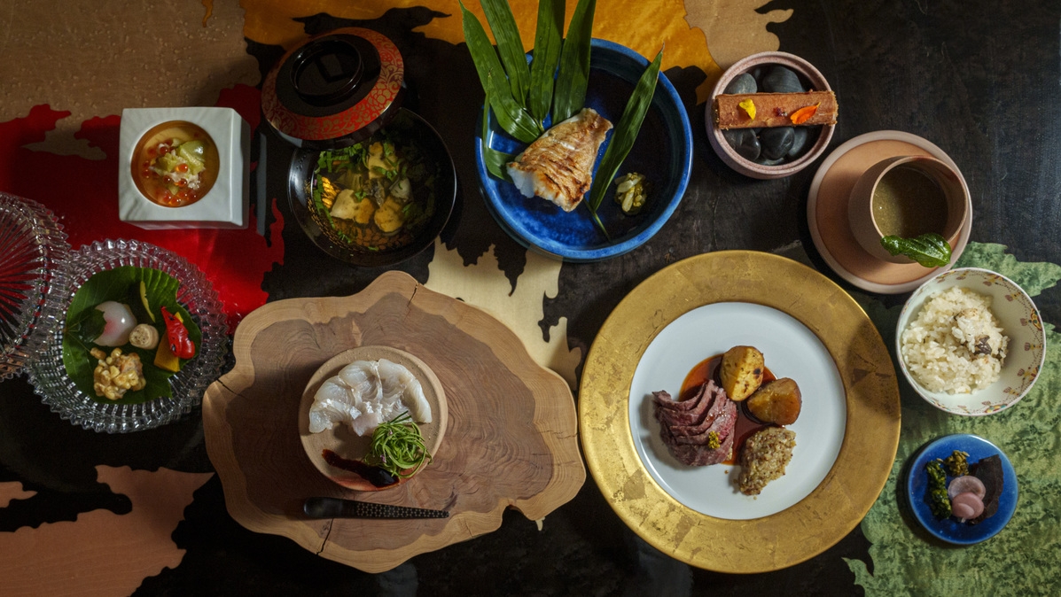 【20％OFF】【楽天スーパーSALE】基本プラン　淡路島の豊かな恵みと源泉かけ流し温泉（夕朝食付）