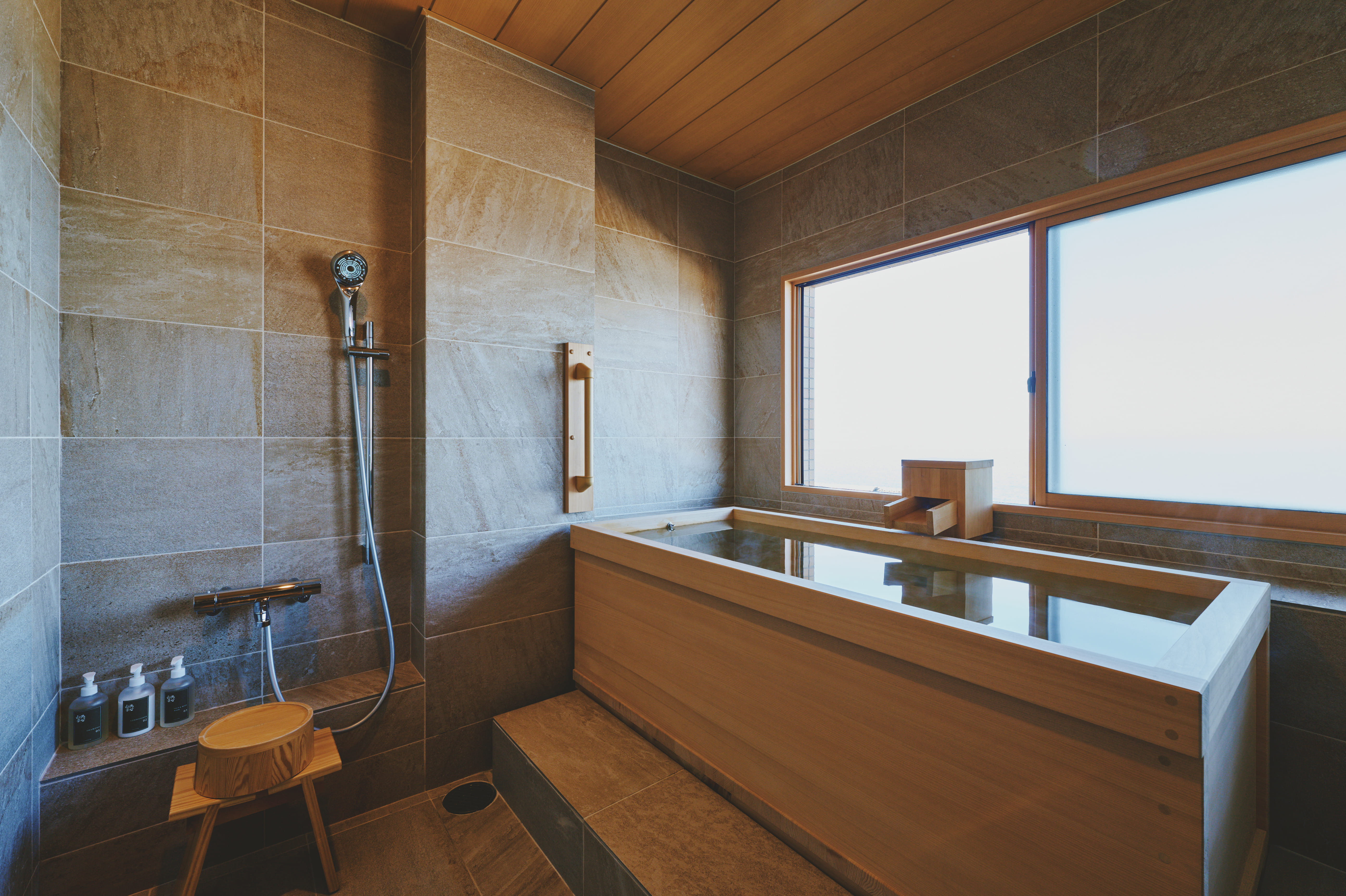 デラックスルーム（展望風呂付和室）