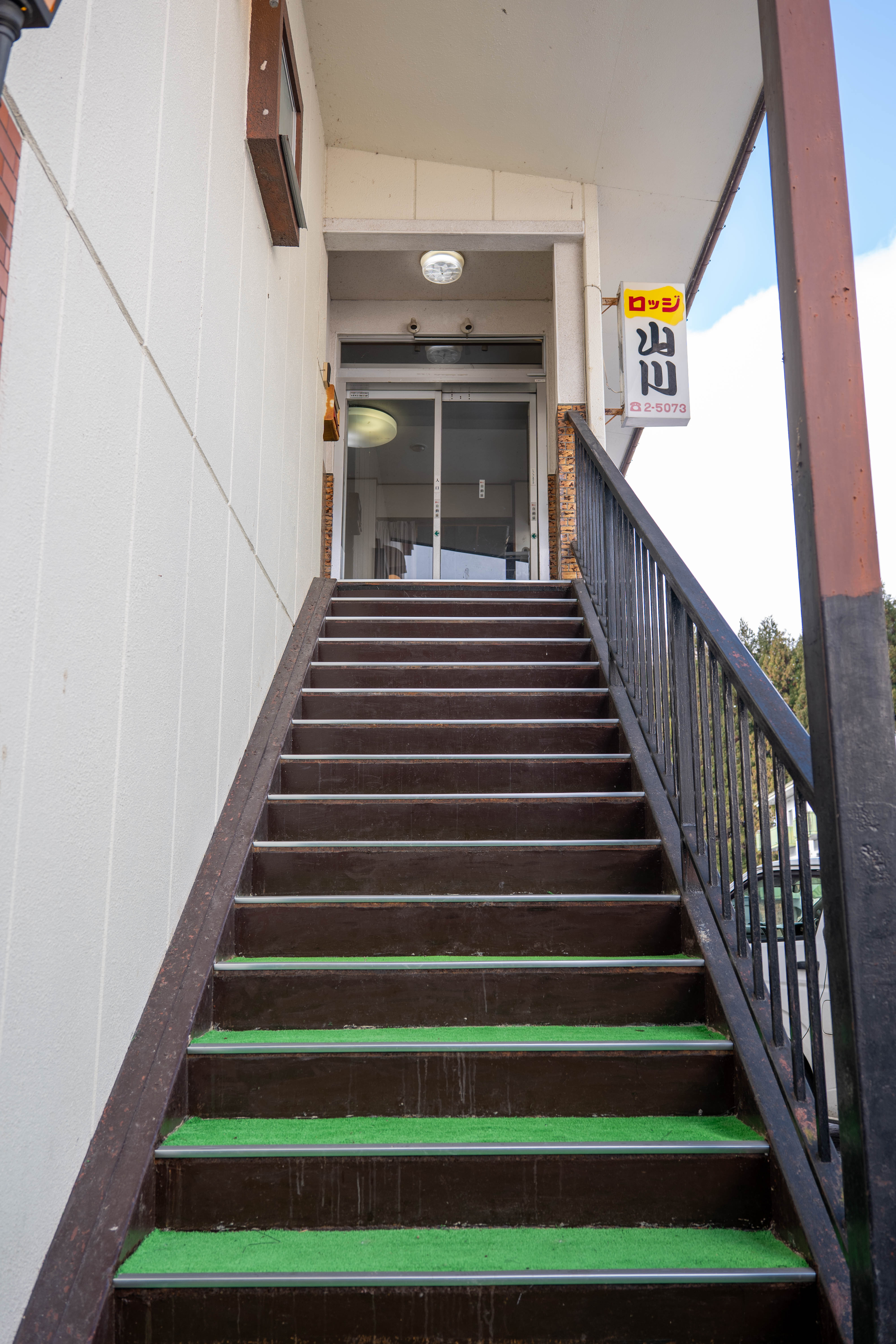入り口階段