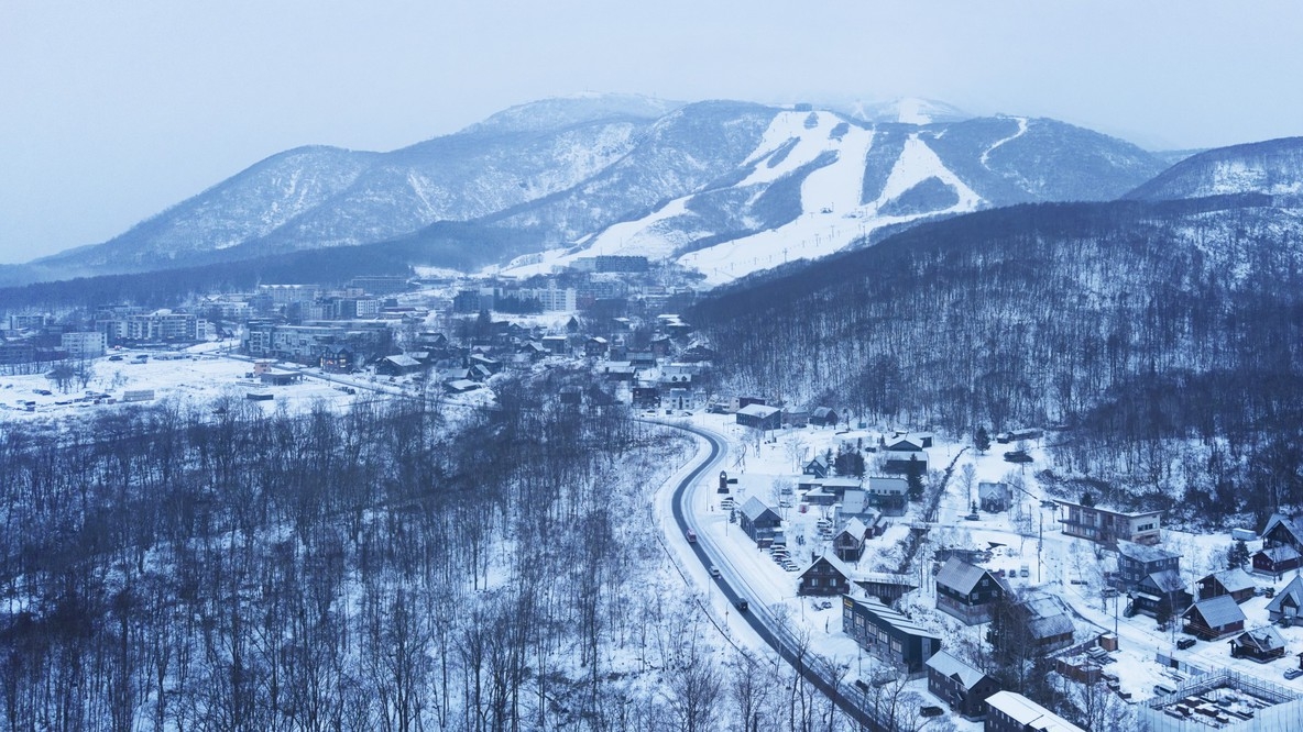 【連泊｜早割60日前】早めのご予約でお得 2025年OPEN 北海道ニセコひらふで広々ヴィラ滞在