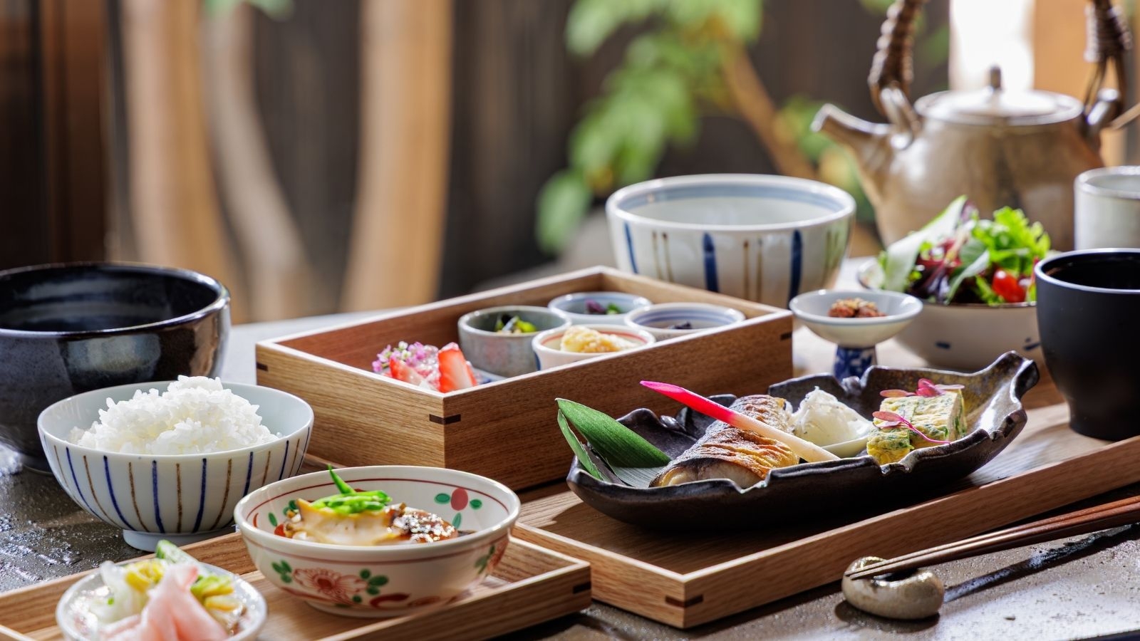 【期間限定セール】「神饌」で使用される食材や伊勢・三重の地元食材を使用したこだわりの朝食を＜朝食付＞