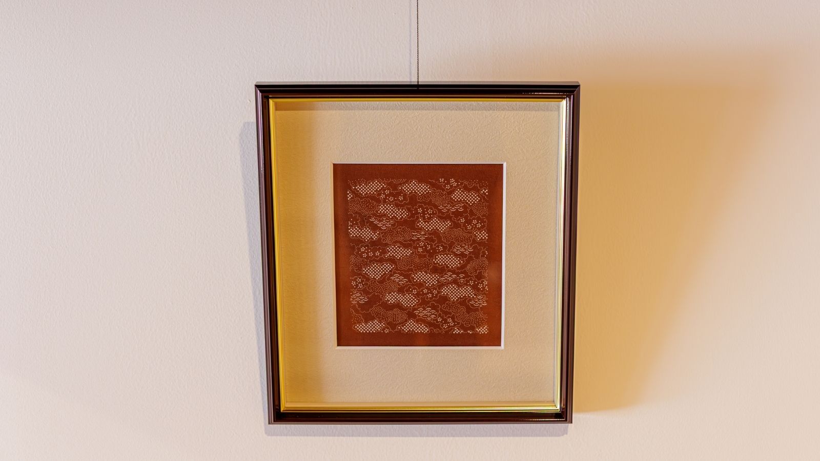 素朴な飾りに和の趣を宿す