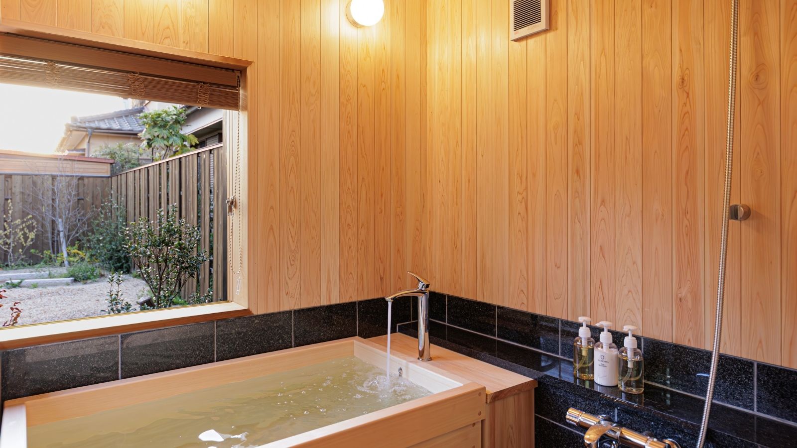 ―朝霧 ASAGIRI 201号室ー