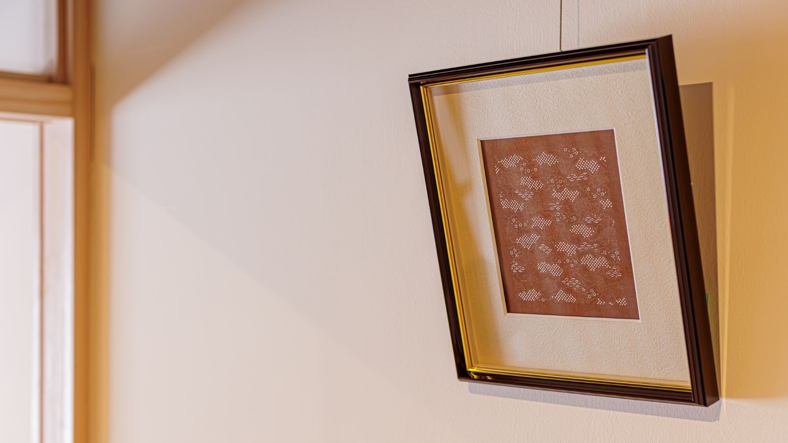 素朴な飾りに和の趣を宿す