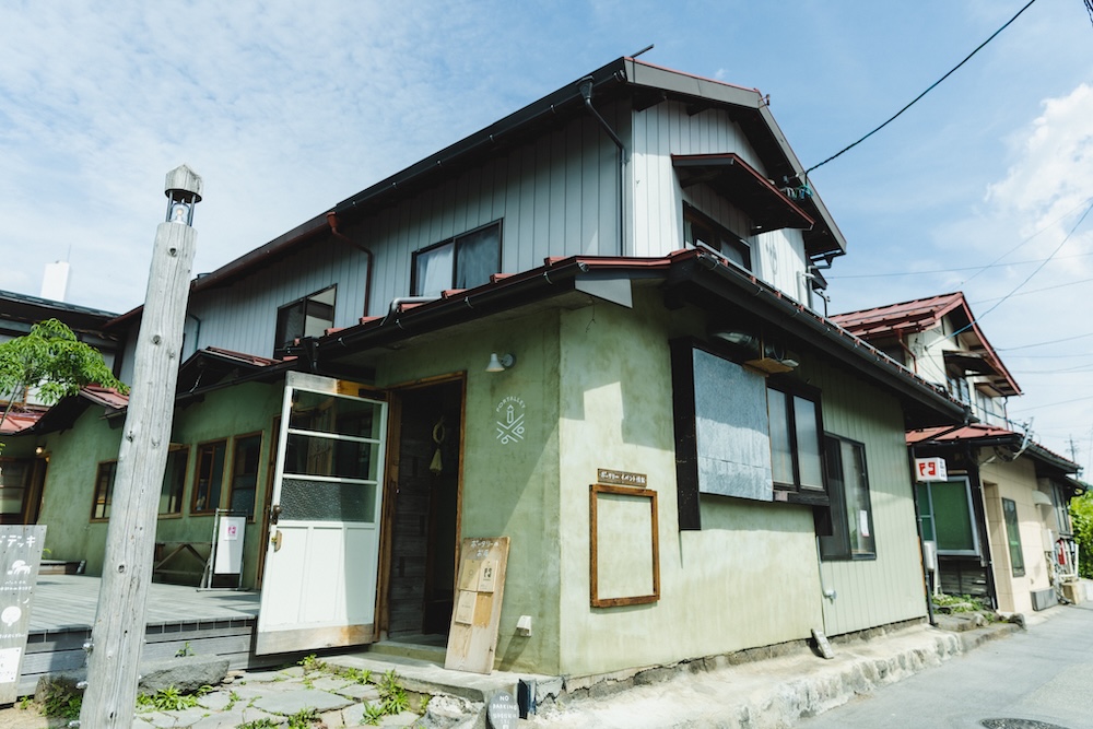 飲食・体験ができる複合拠点「ポータリー」徒歩2分