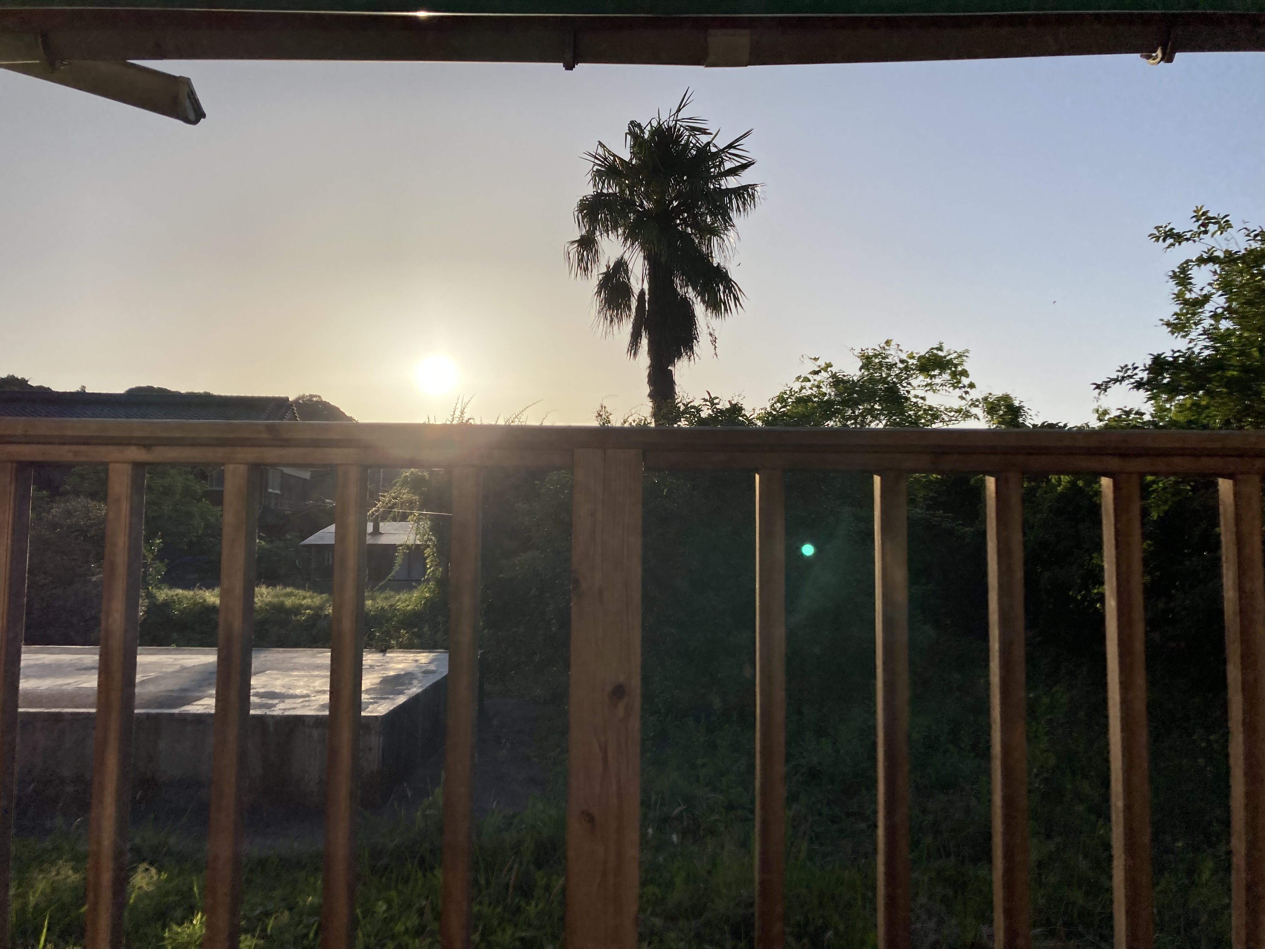 部屋からの夕暮れ