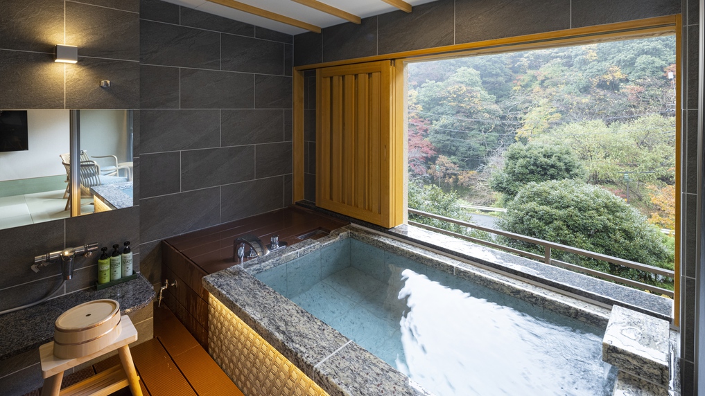   【温泉露天風呂付　粋彩～SUISAI～】和洋室　42平米以上　客室露天風呂一例