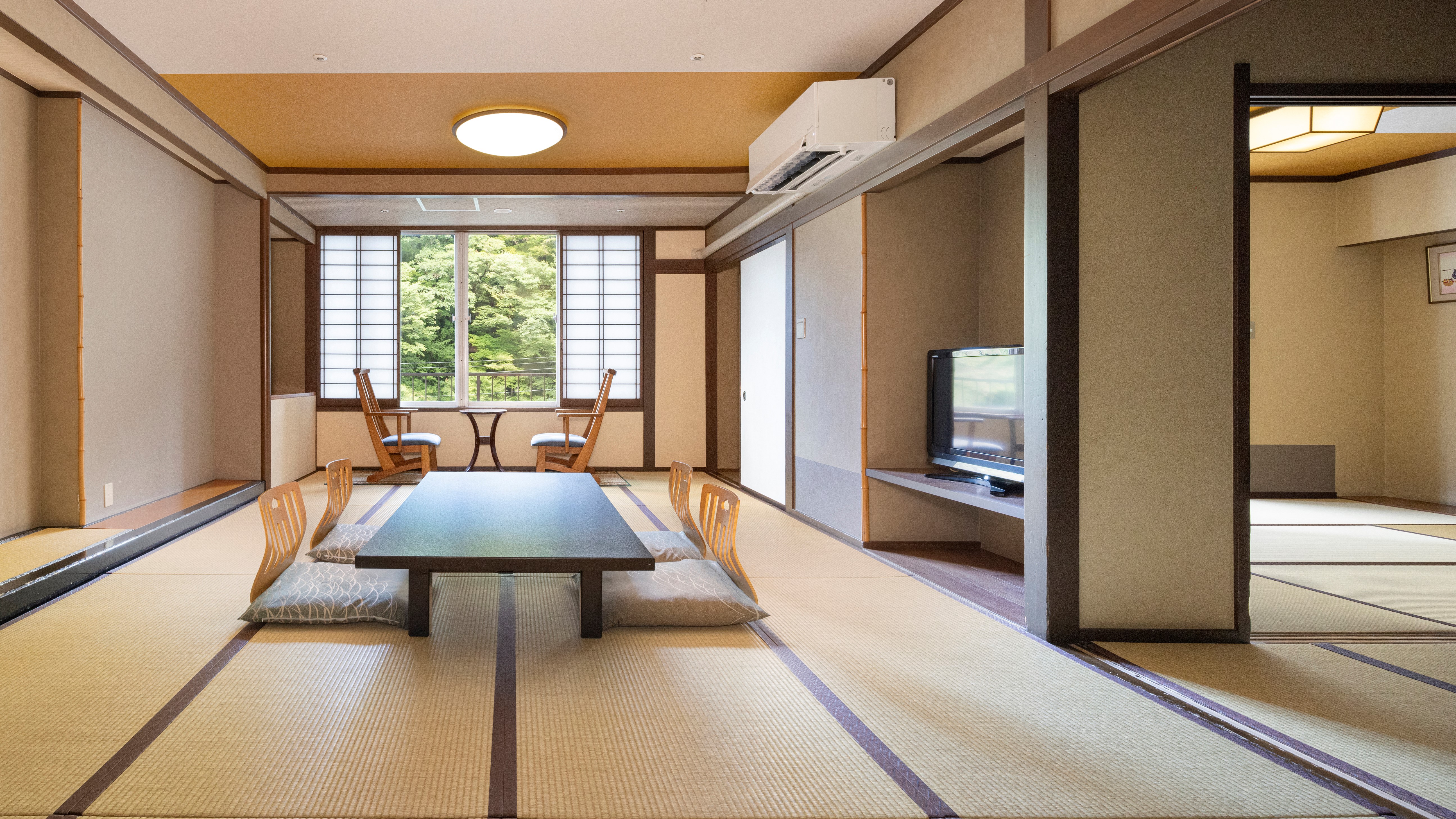 一般客室大部屋(二間以上) 和室又は和洋室　一例