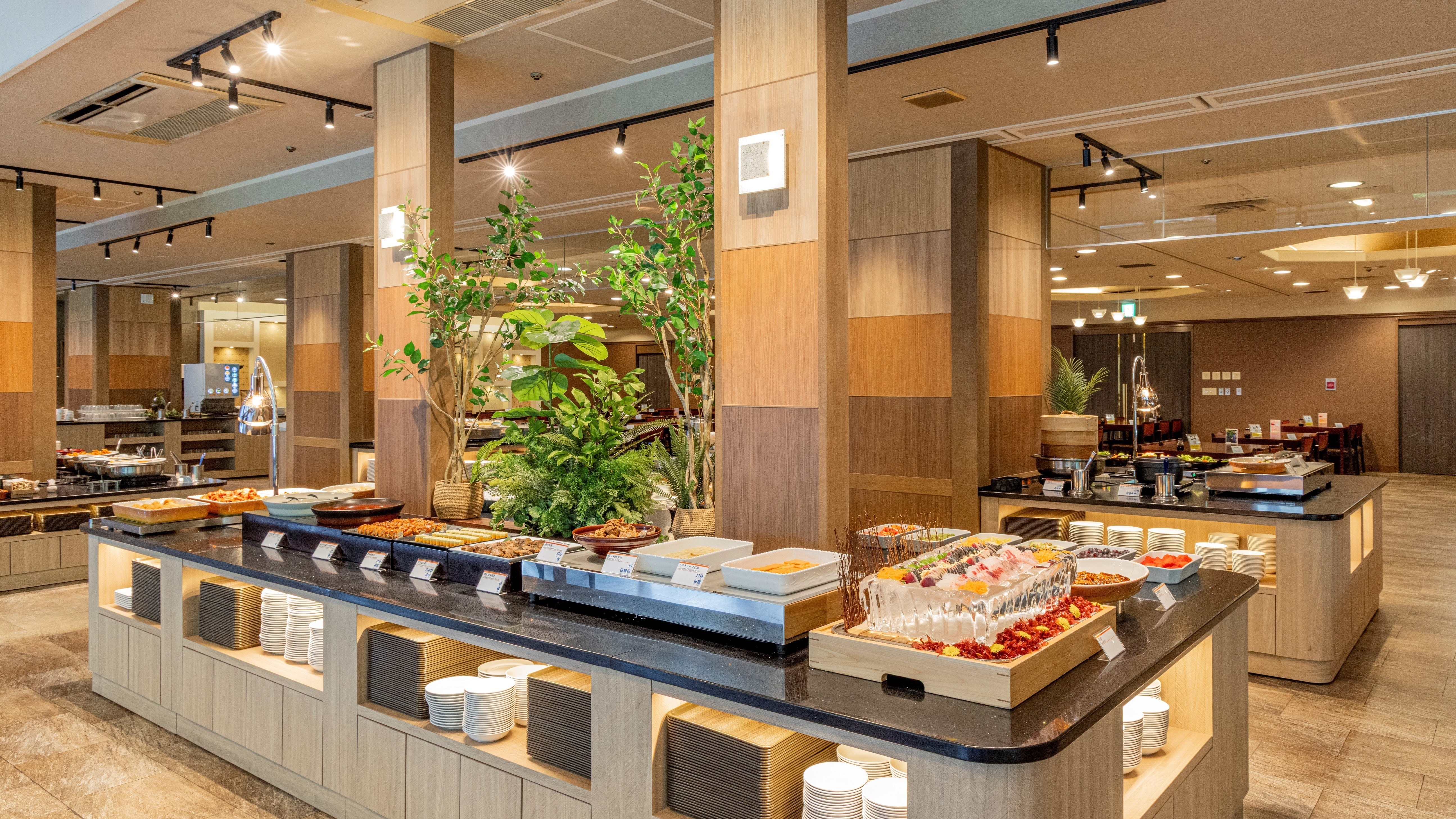 夕食バイキング