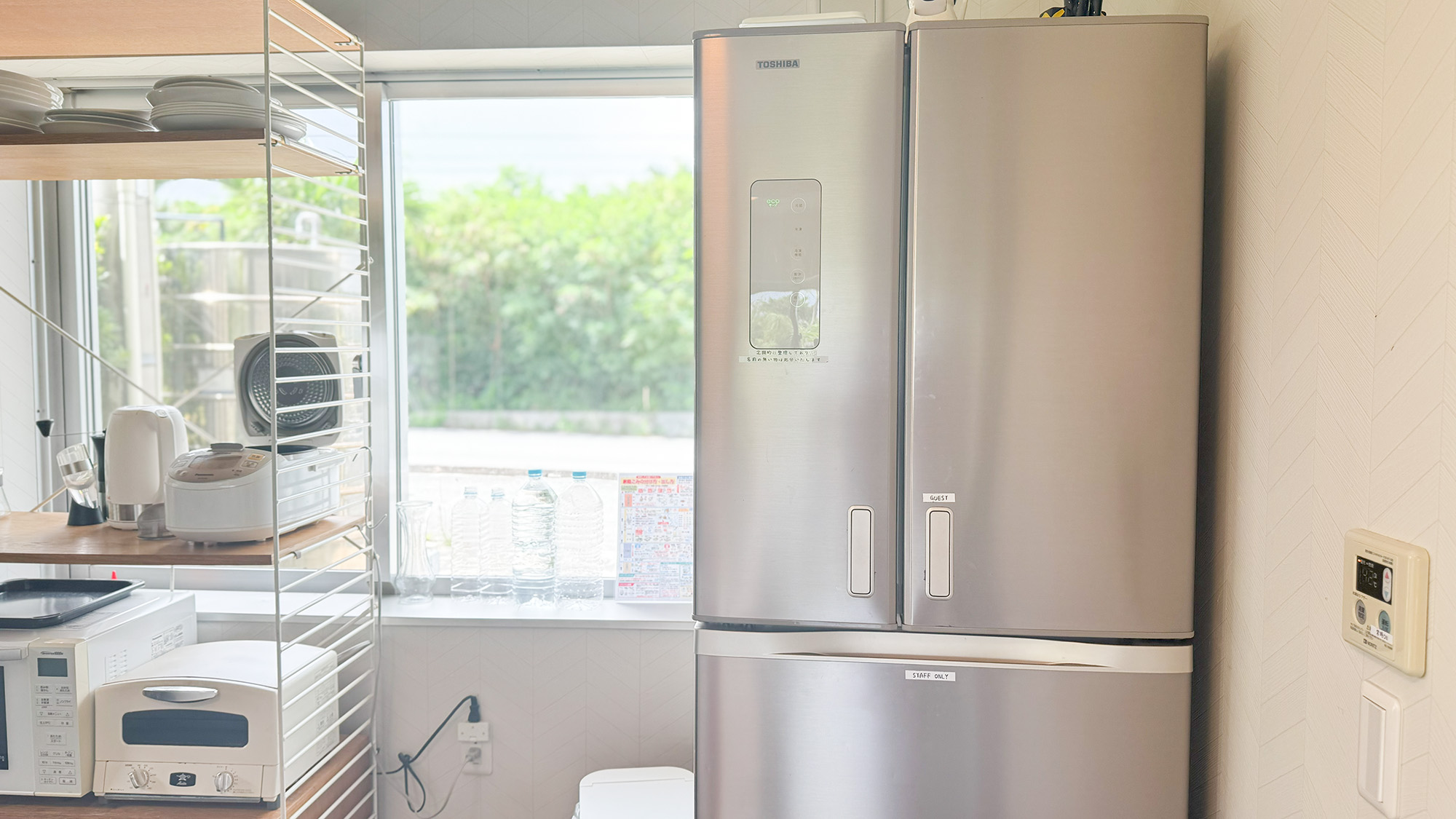 ・【共同キッチン】炊飯器、冷蔵庫も。共同キッチンで、自炊派も快適な滞在