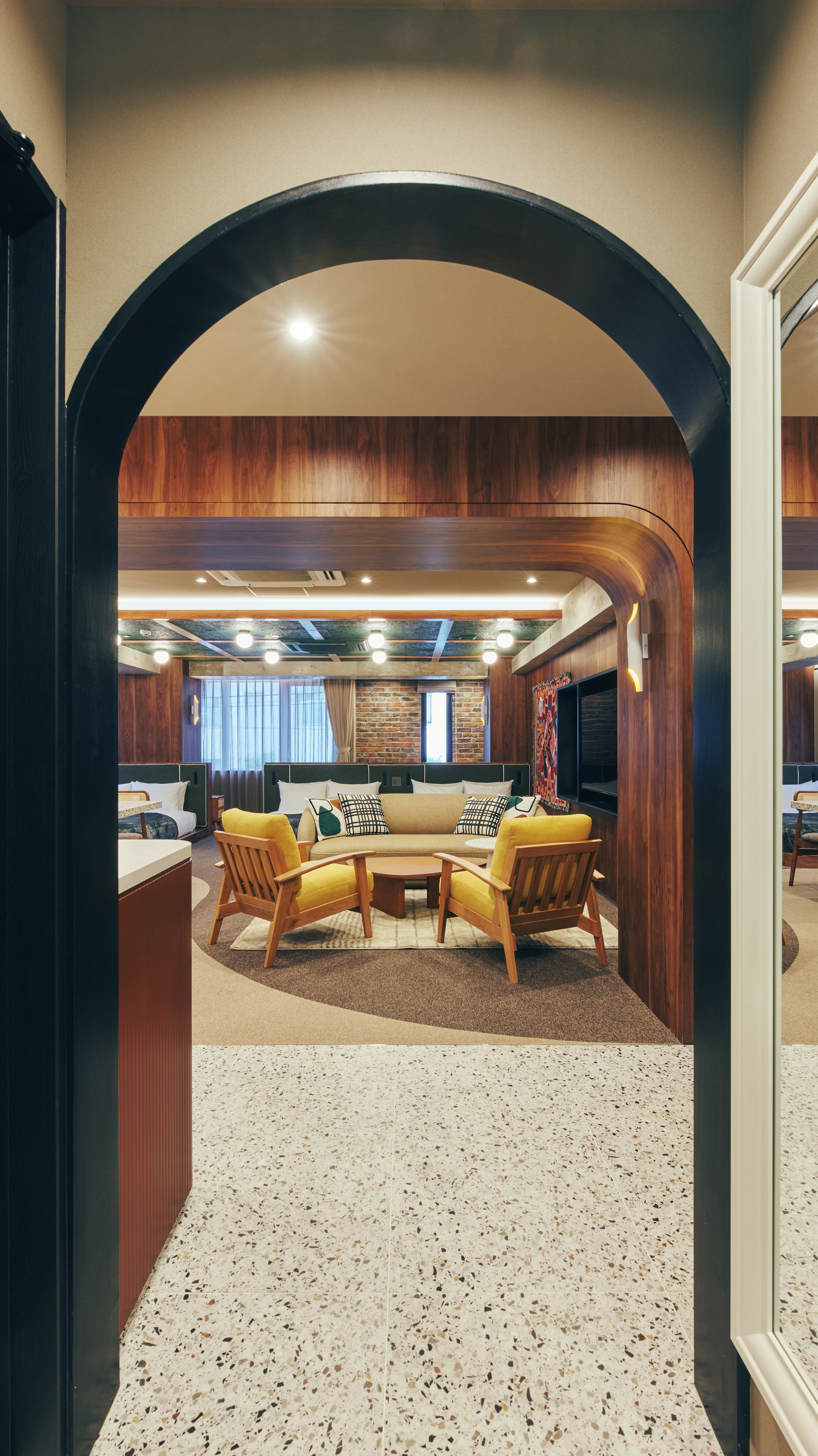 部屋入口から見た室内