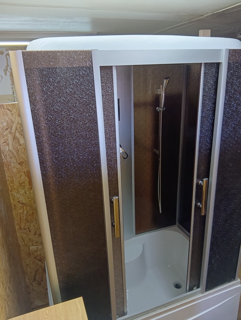 《２０時チェックアウト・一泊最長２９時間！》【テント・寝具レンタル付き】完全一組貸切の屋内キャンプ場