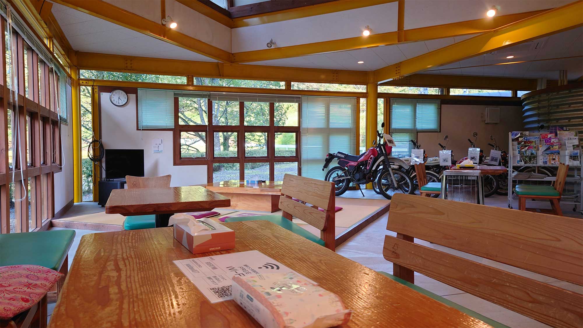 【管理棟】お食事をするのにご利用ください